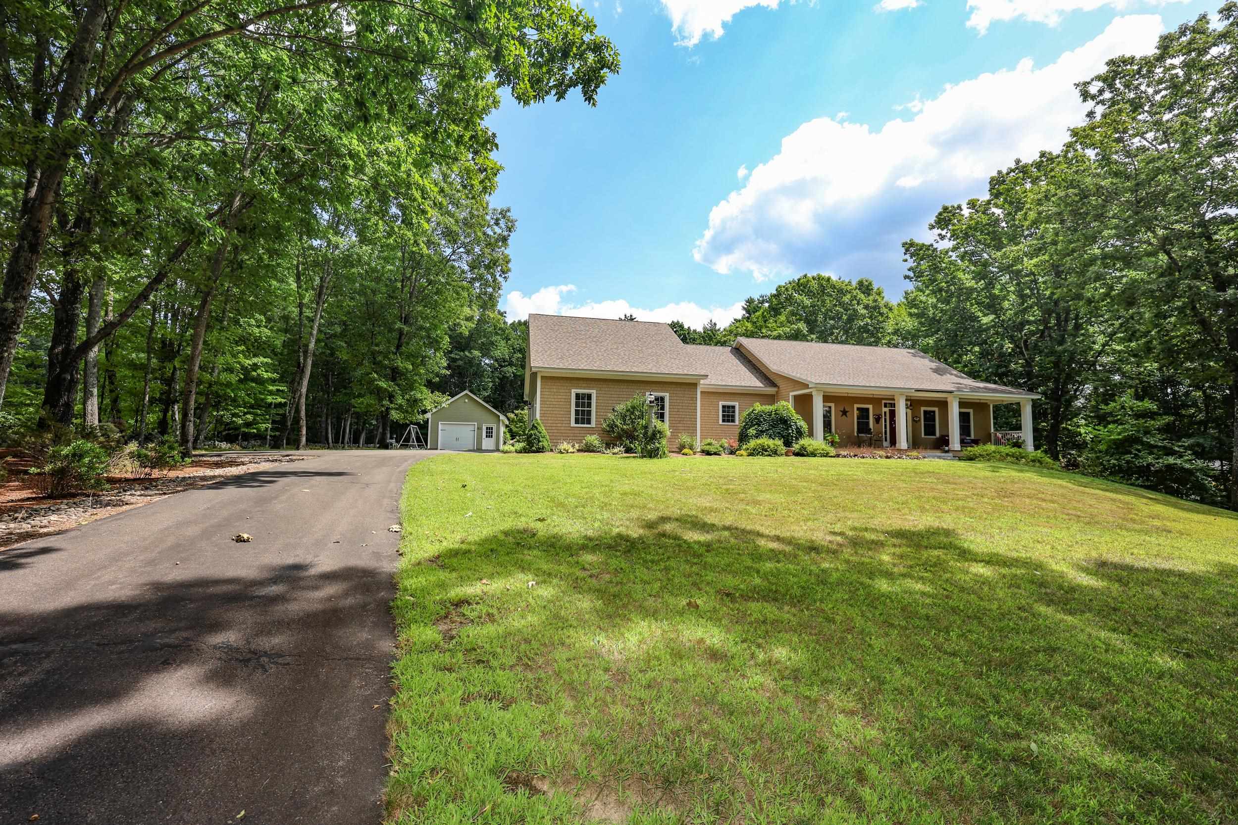 237 Grapevine Rd, Dunbarton, NH 03046