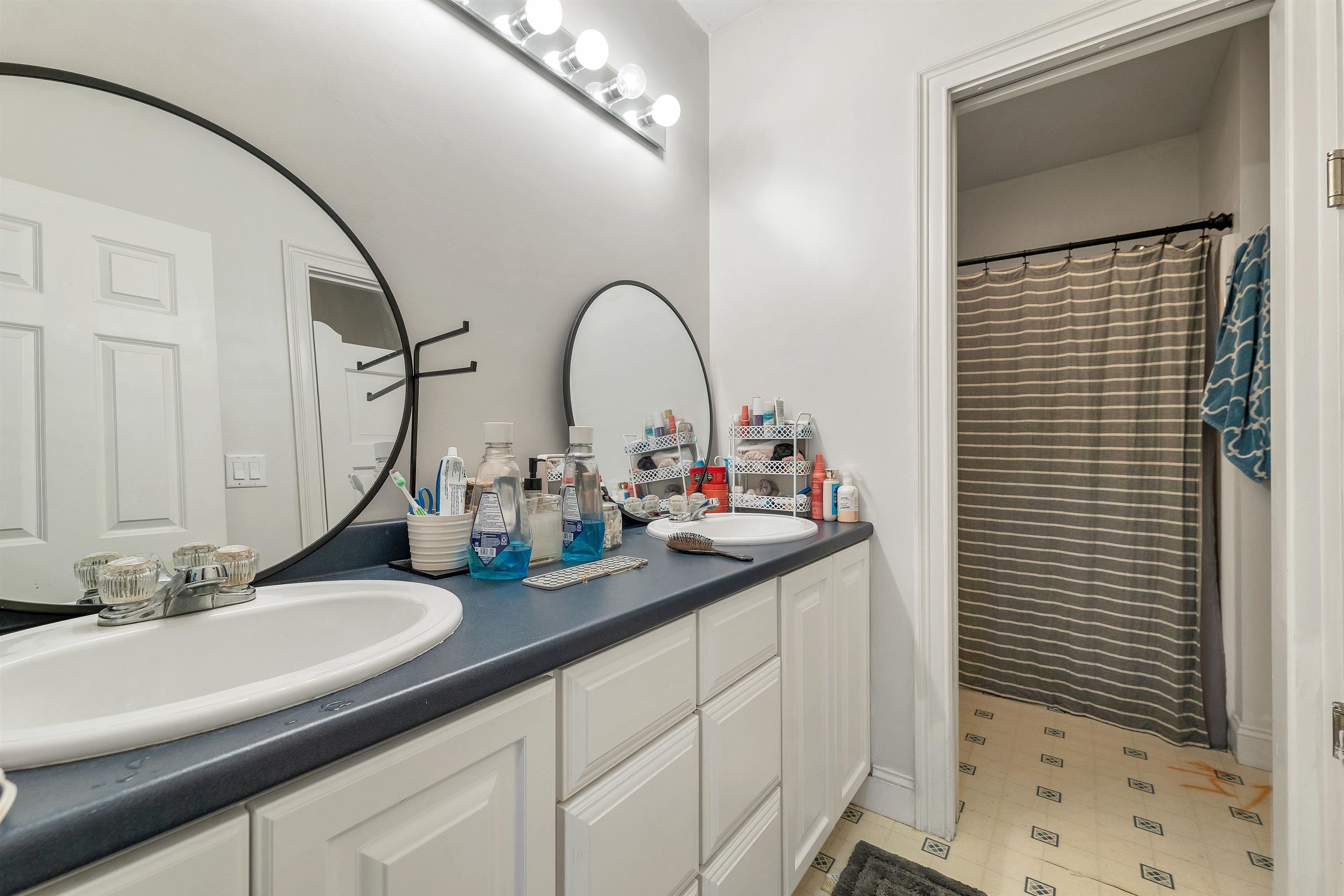 8 Wilson Meadow Rd, Bow, NH 03304