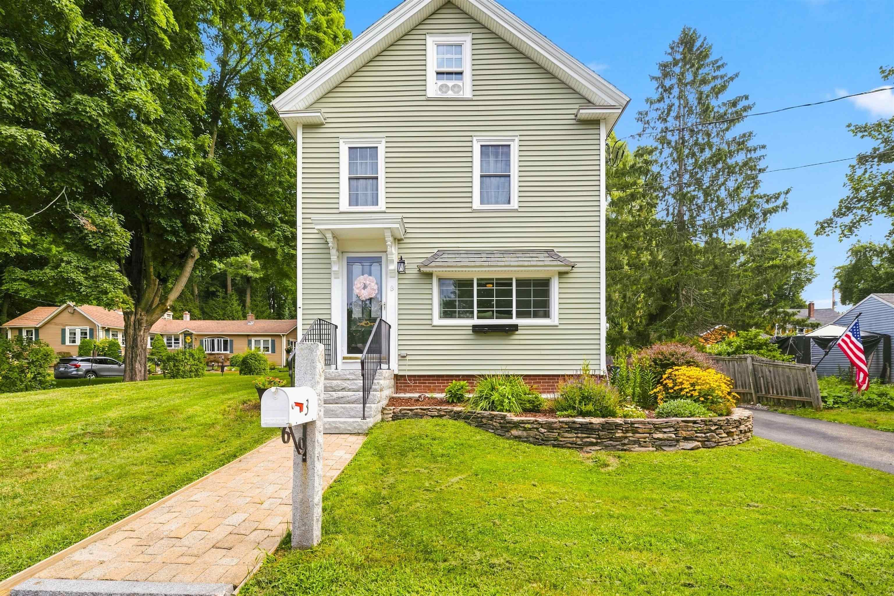 3 Stanwood Ave, Plaistow, NH 03865
