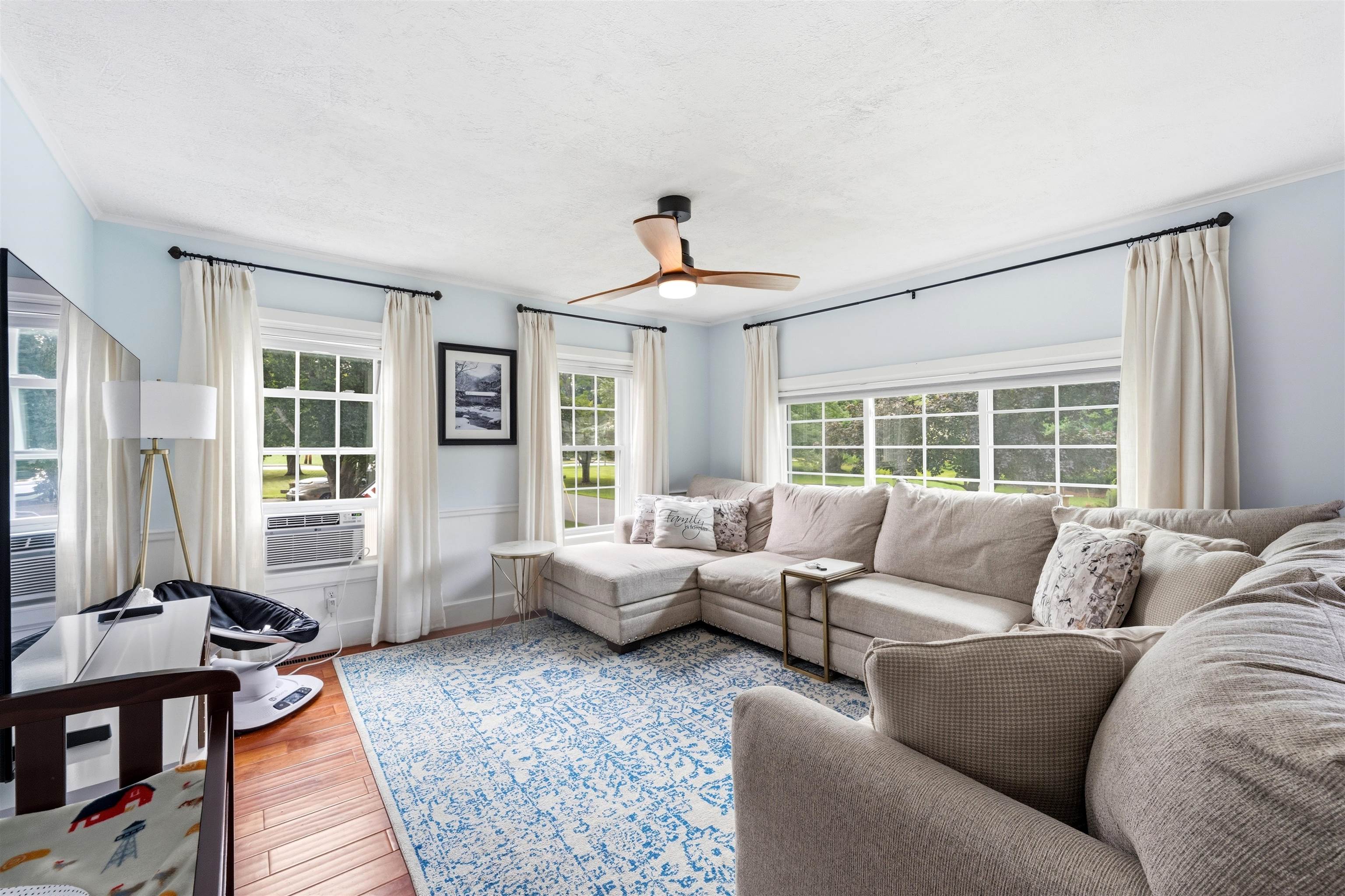 3 Stanwood Ave, Plaistow, NH 03865