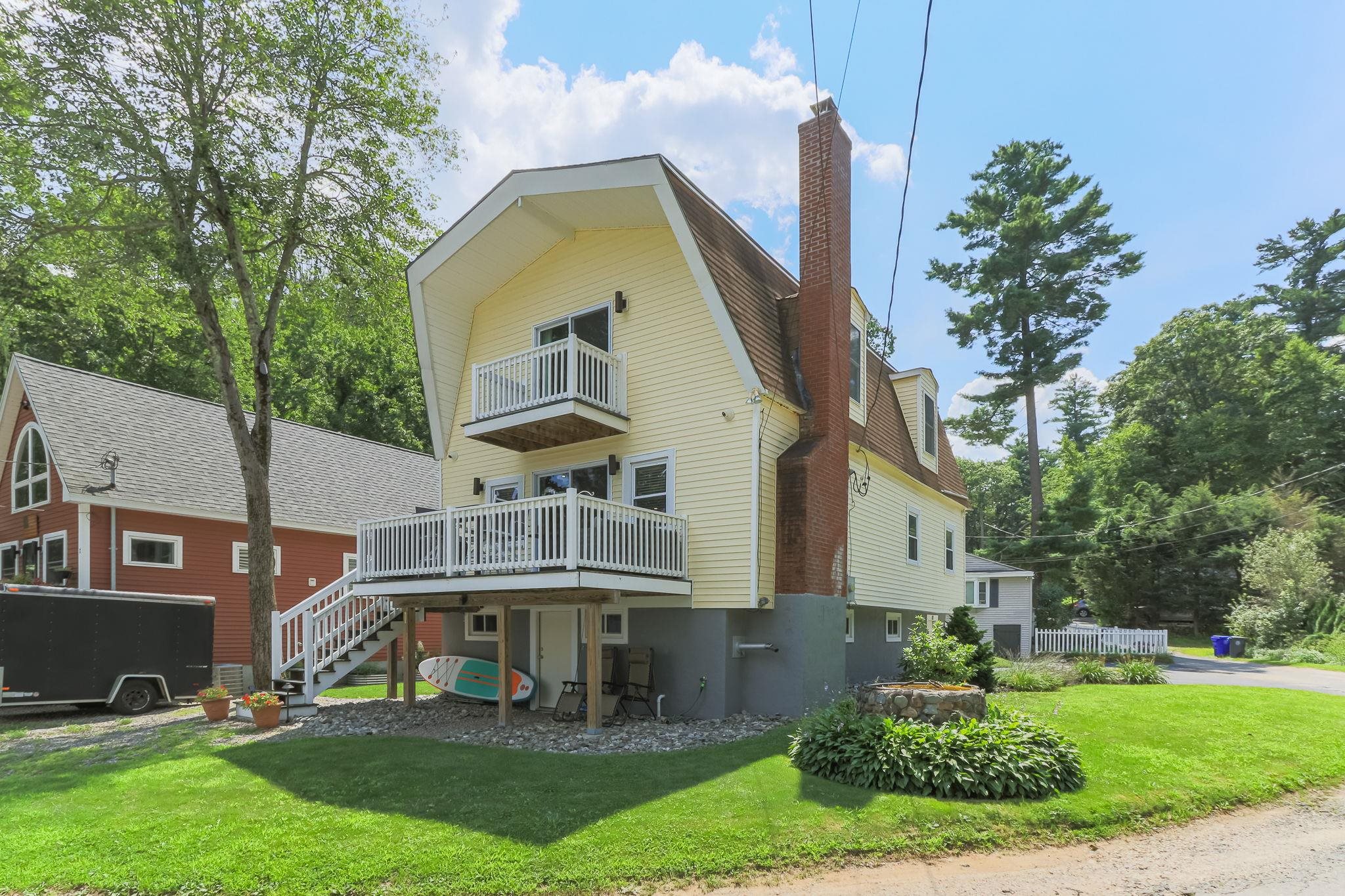 11 Tabor Rd, Hampstead, NH 03841