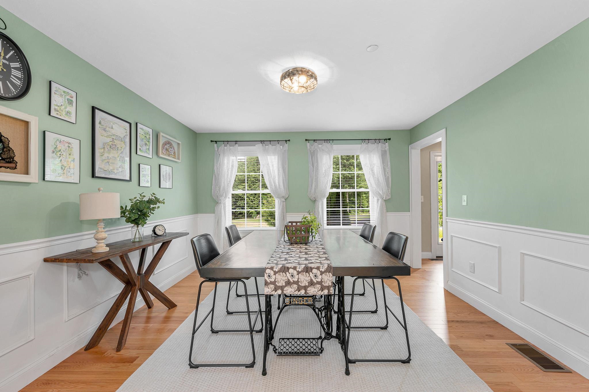 132 Clement Rd, Pelham, NH 03076