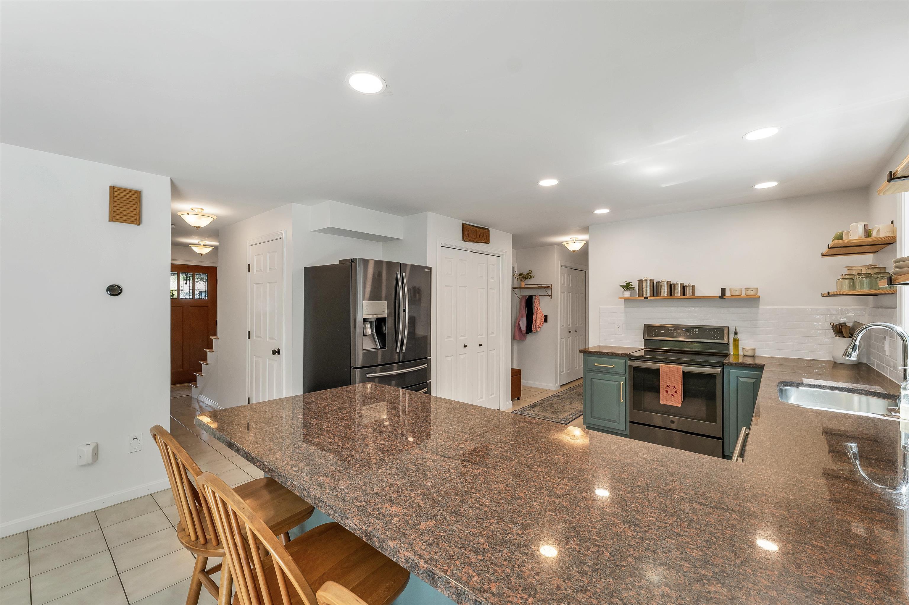 17 Moulton Ave, Greenland, NH 03840