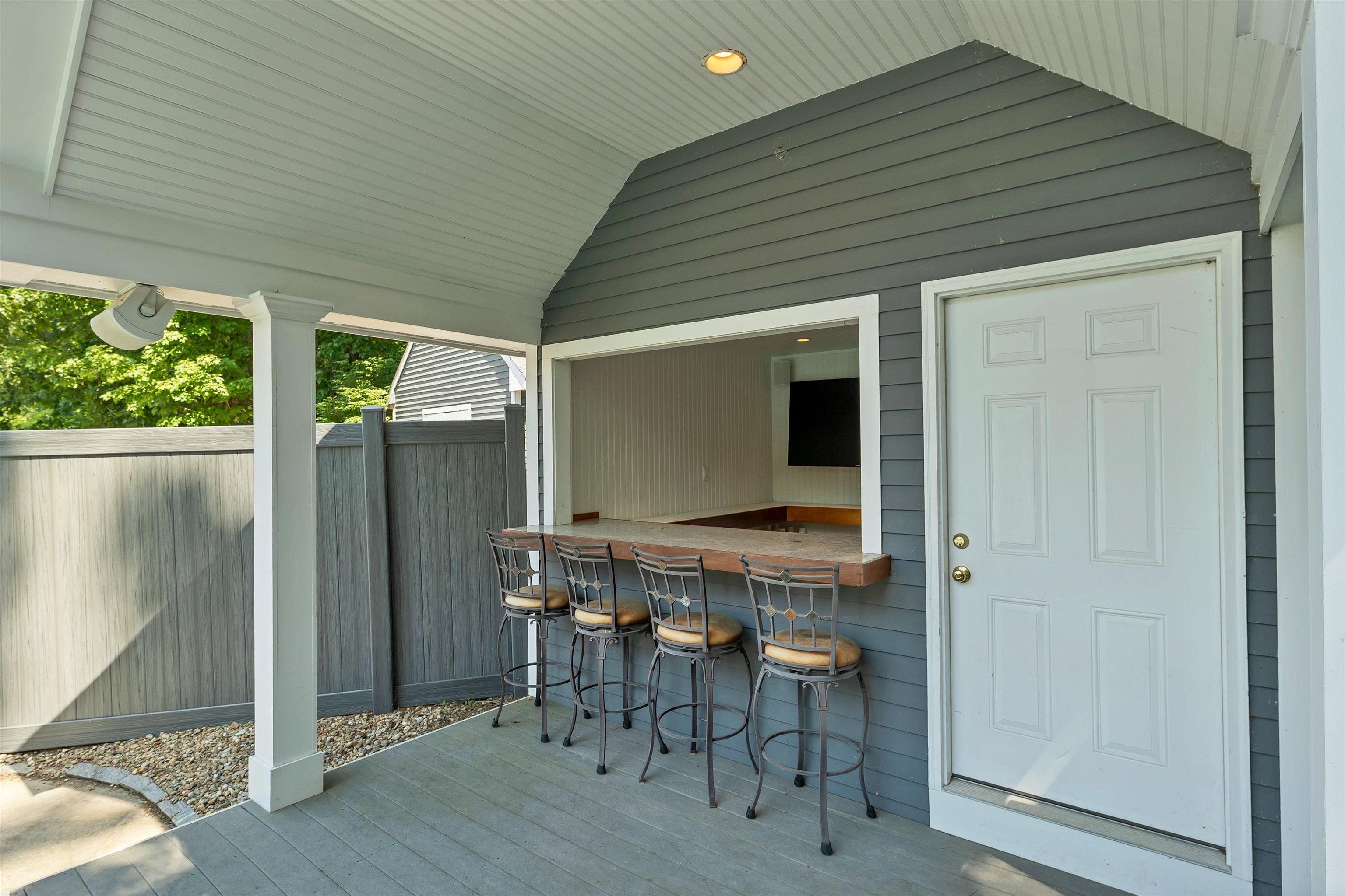 17 Moulton Ave, Greenland, NH 03840
