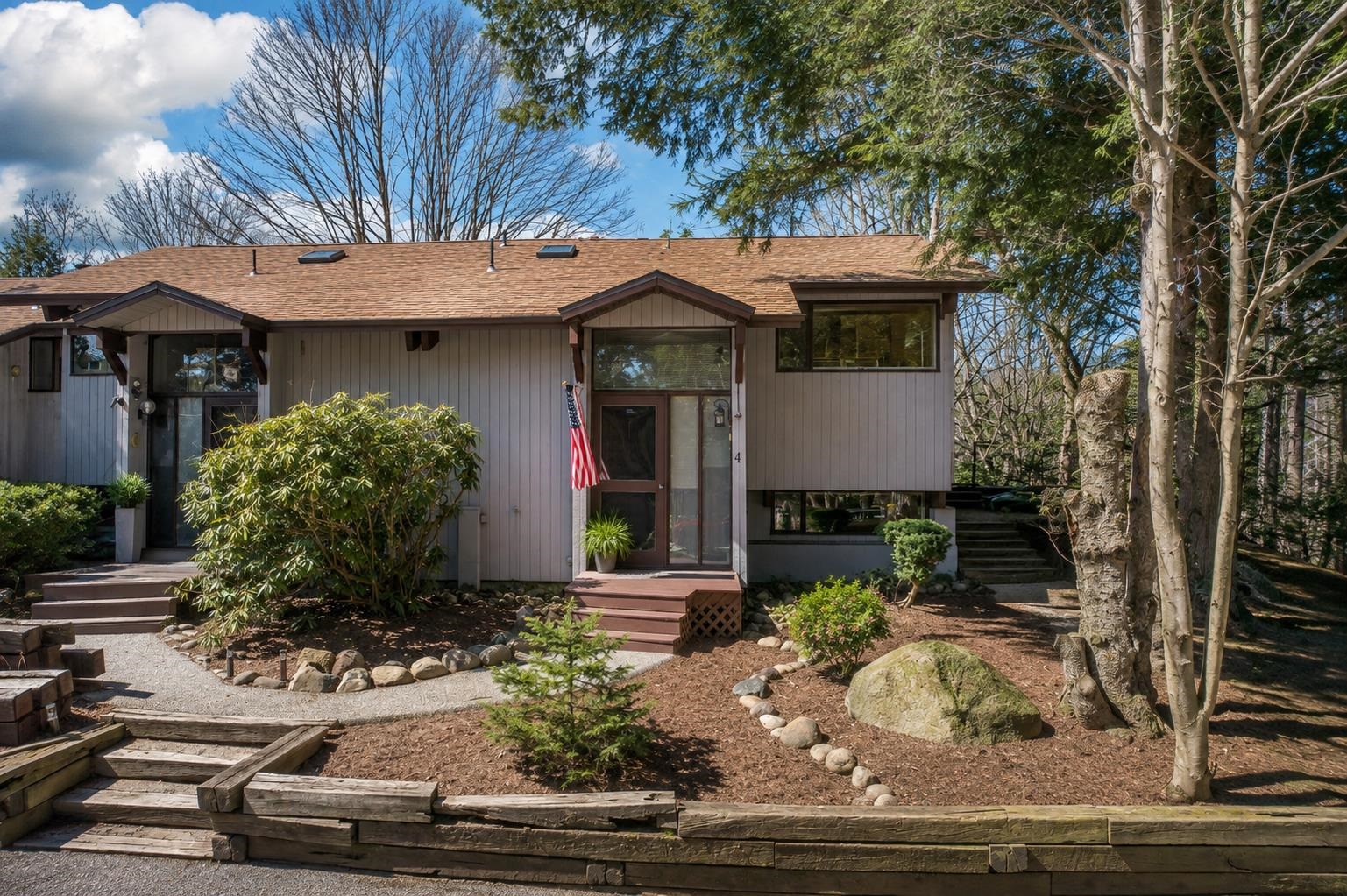 7 Sundance Road, Woodstock, NH photo 2