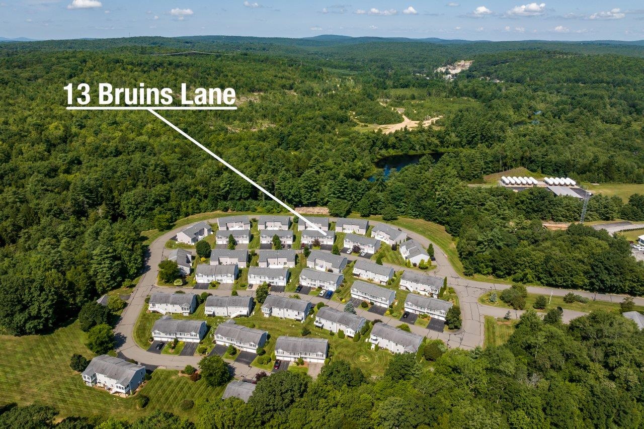 13 Bruins Ln, Raymond, NH 03077