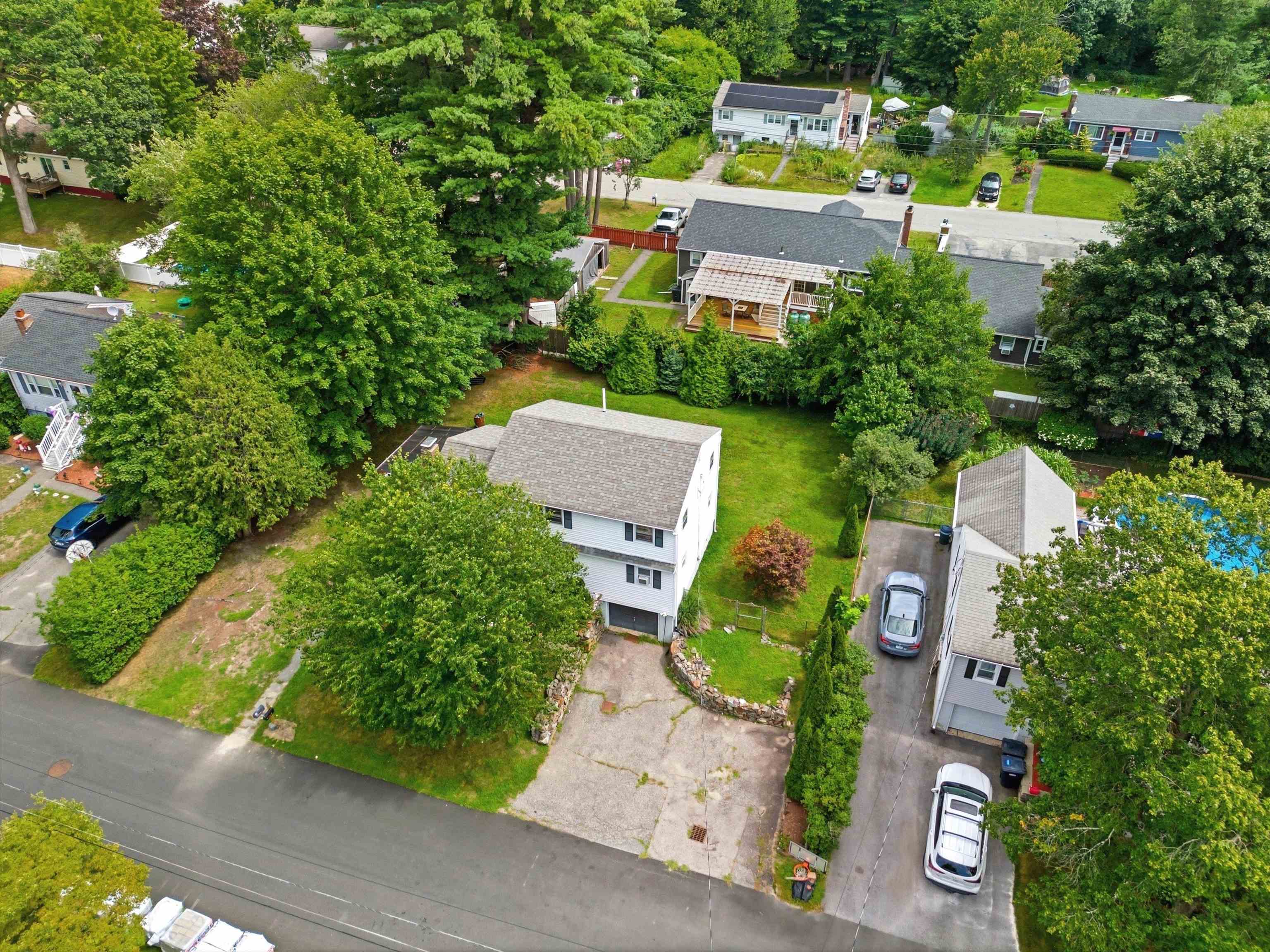 9 Joyce Heard Ave, Salem, NH 03079