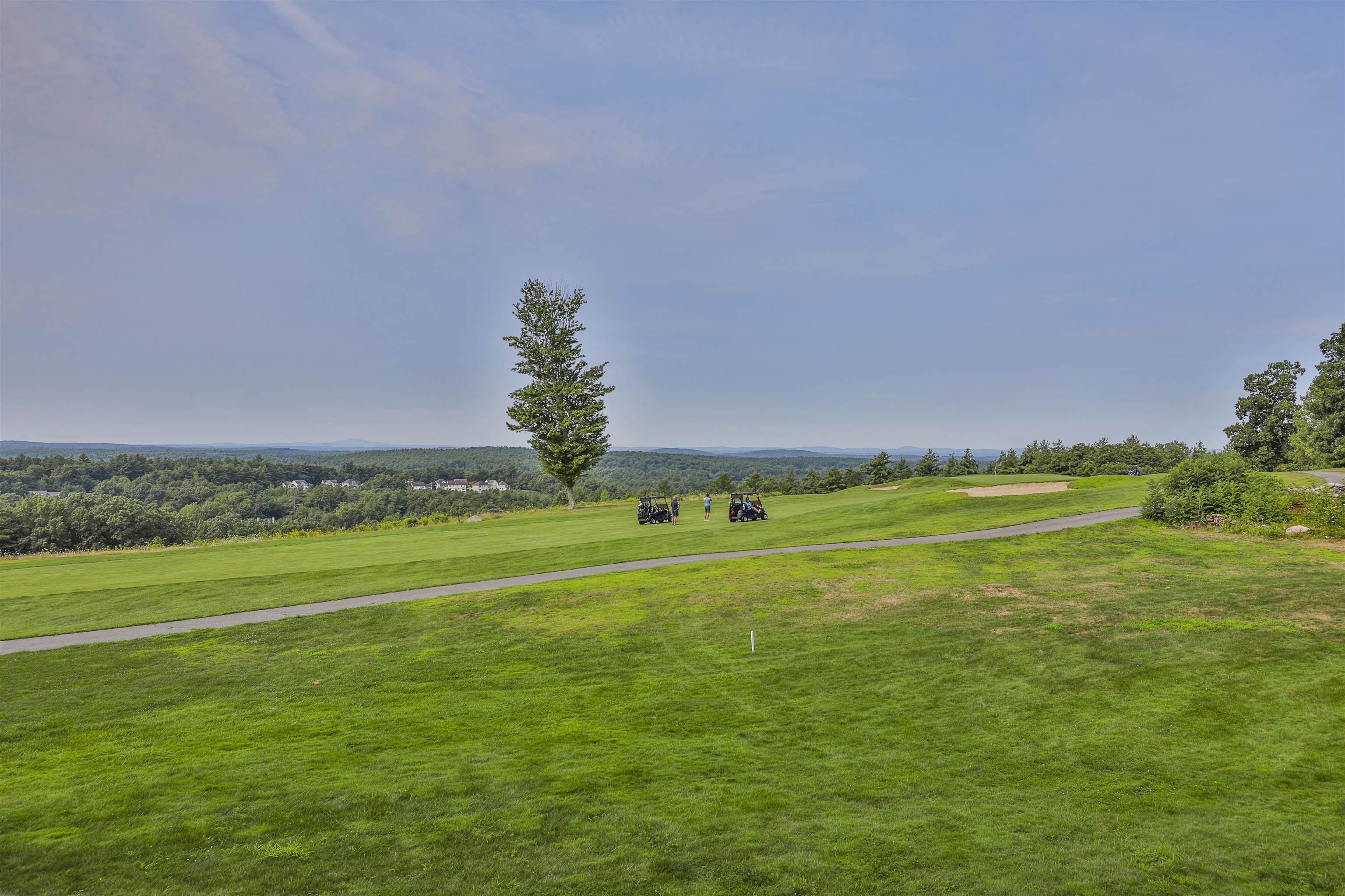 10 Mt Laurels Dr #104, Nashua, NH 03060