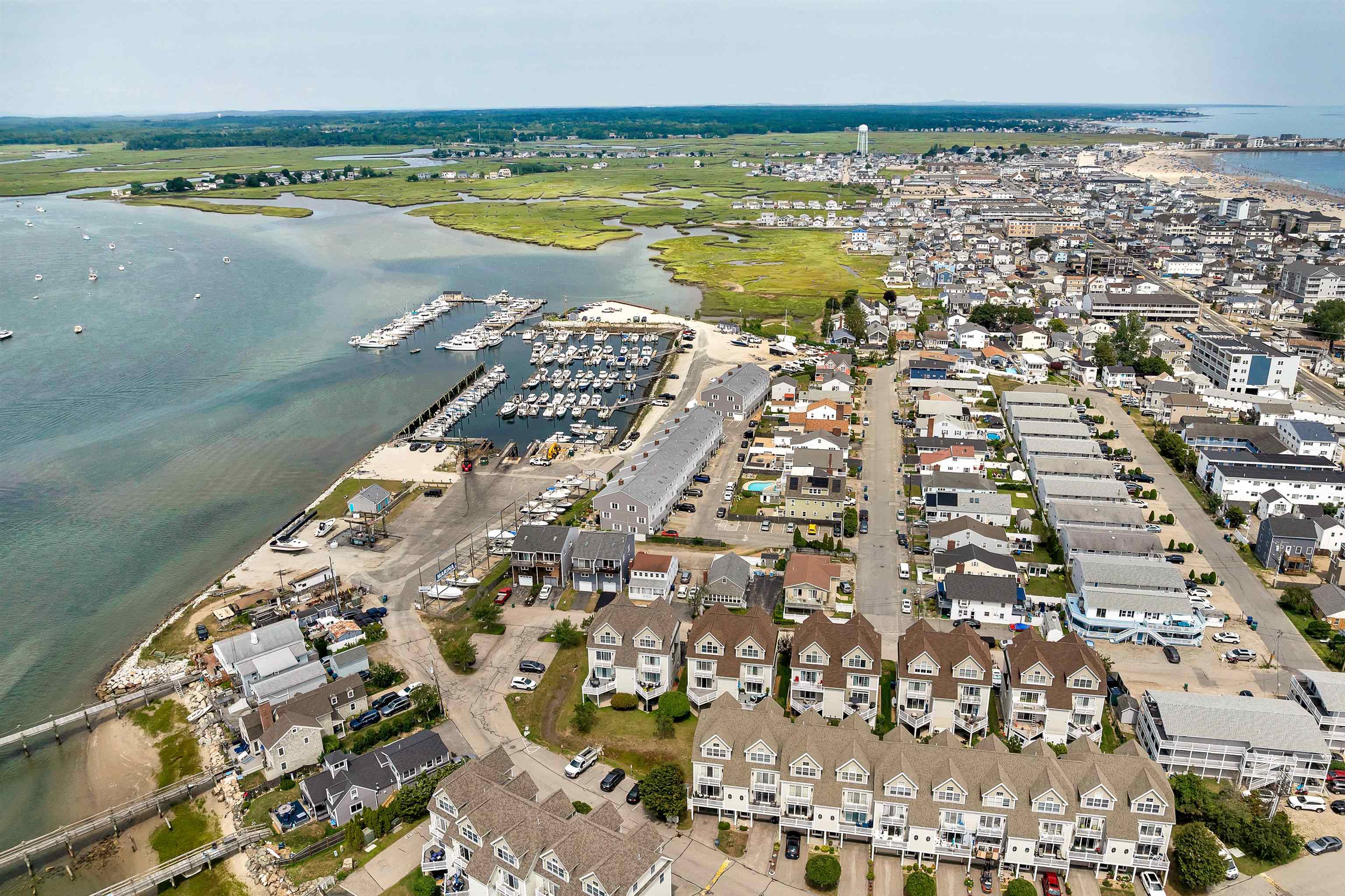 20 Harris Ave #10, Hampton, NH 03842