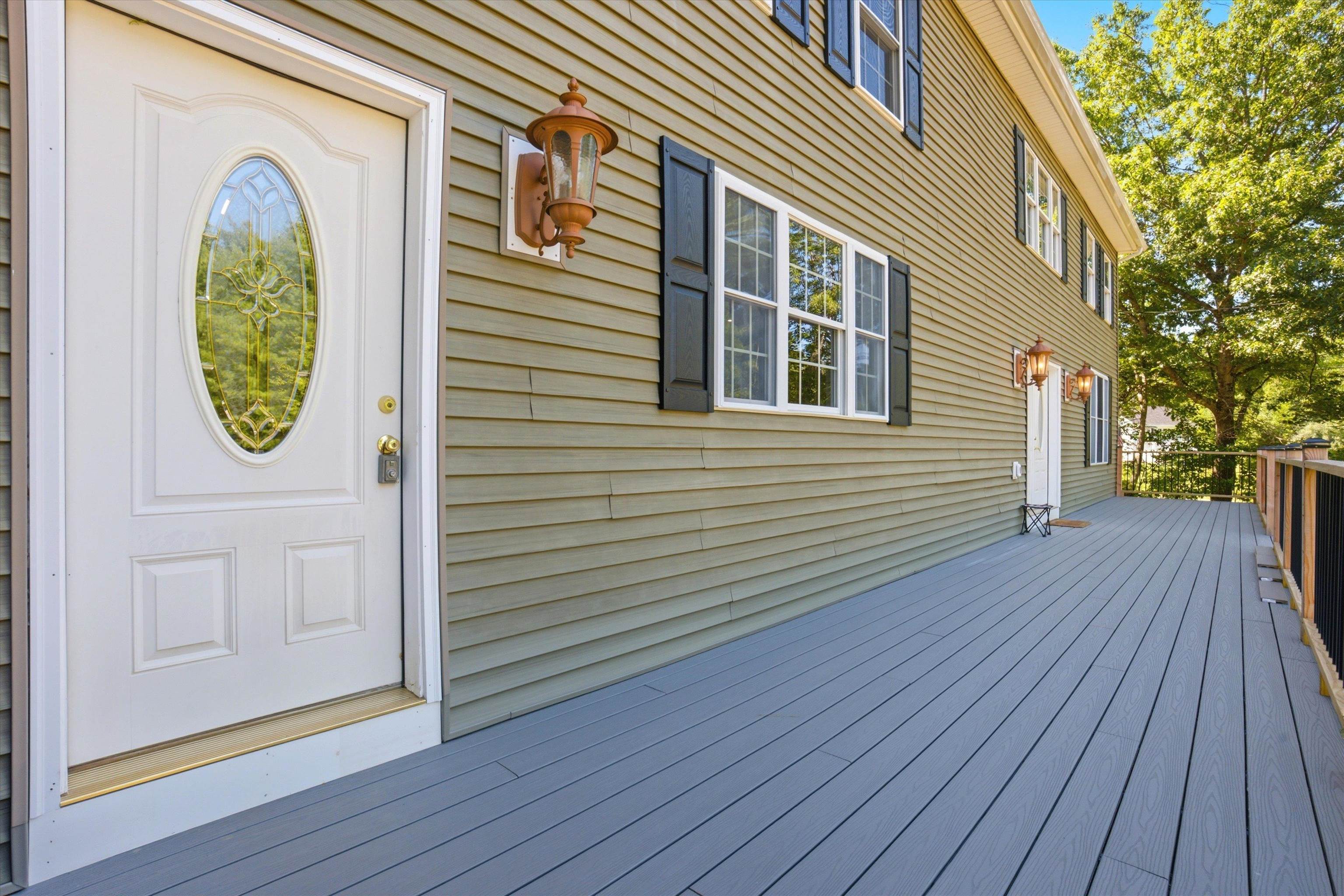 68 King Rd, Chichester, NH 03258