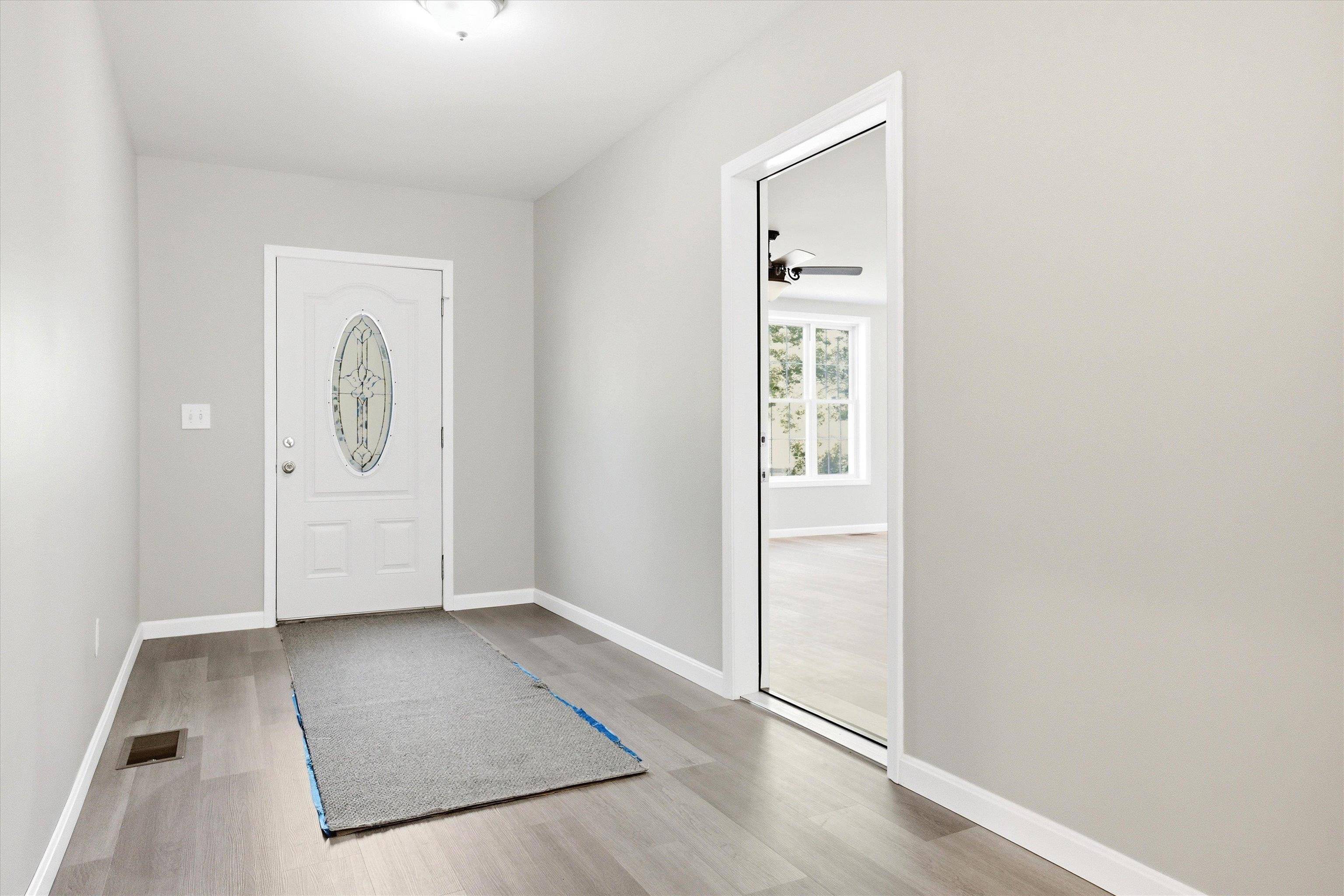 68 King Rd, Chichester, NH 03258