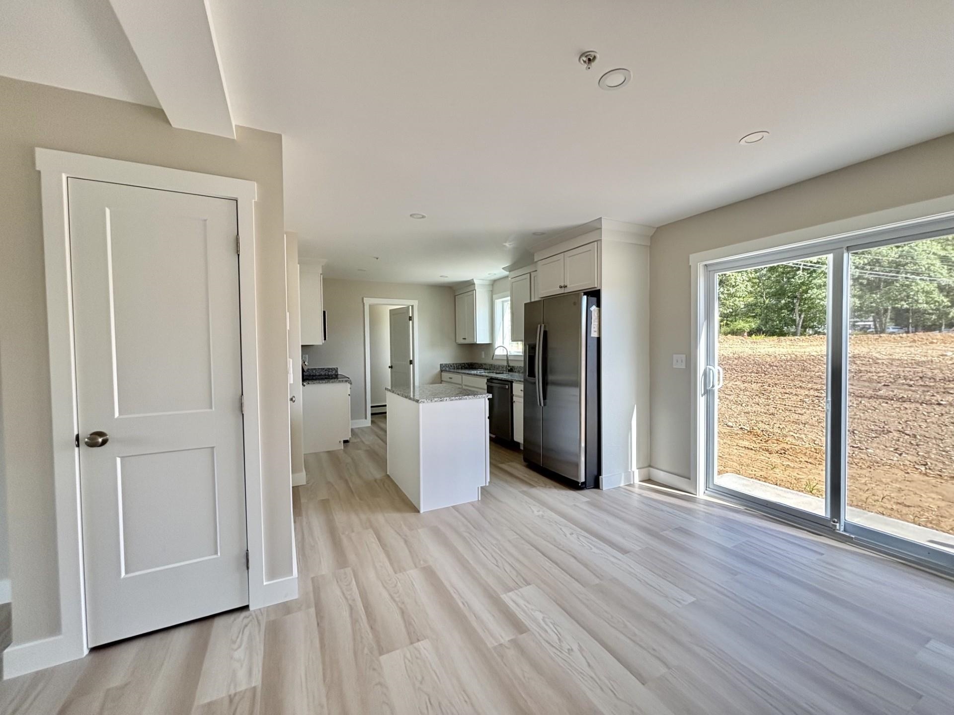 2 A-H Valley Creek Ln, Swanzey, NH 03446