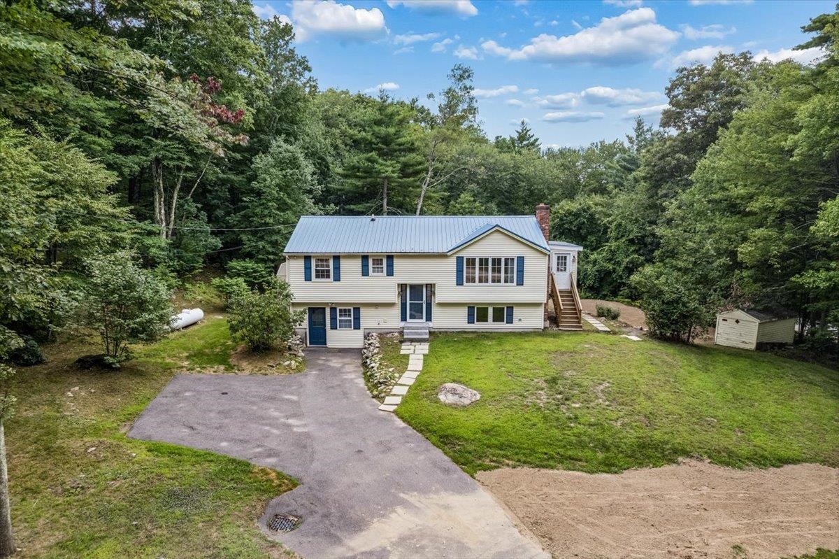 207 High Range Rd, Londonderry, NH 03053