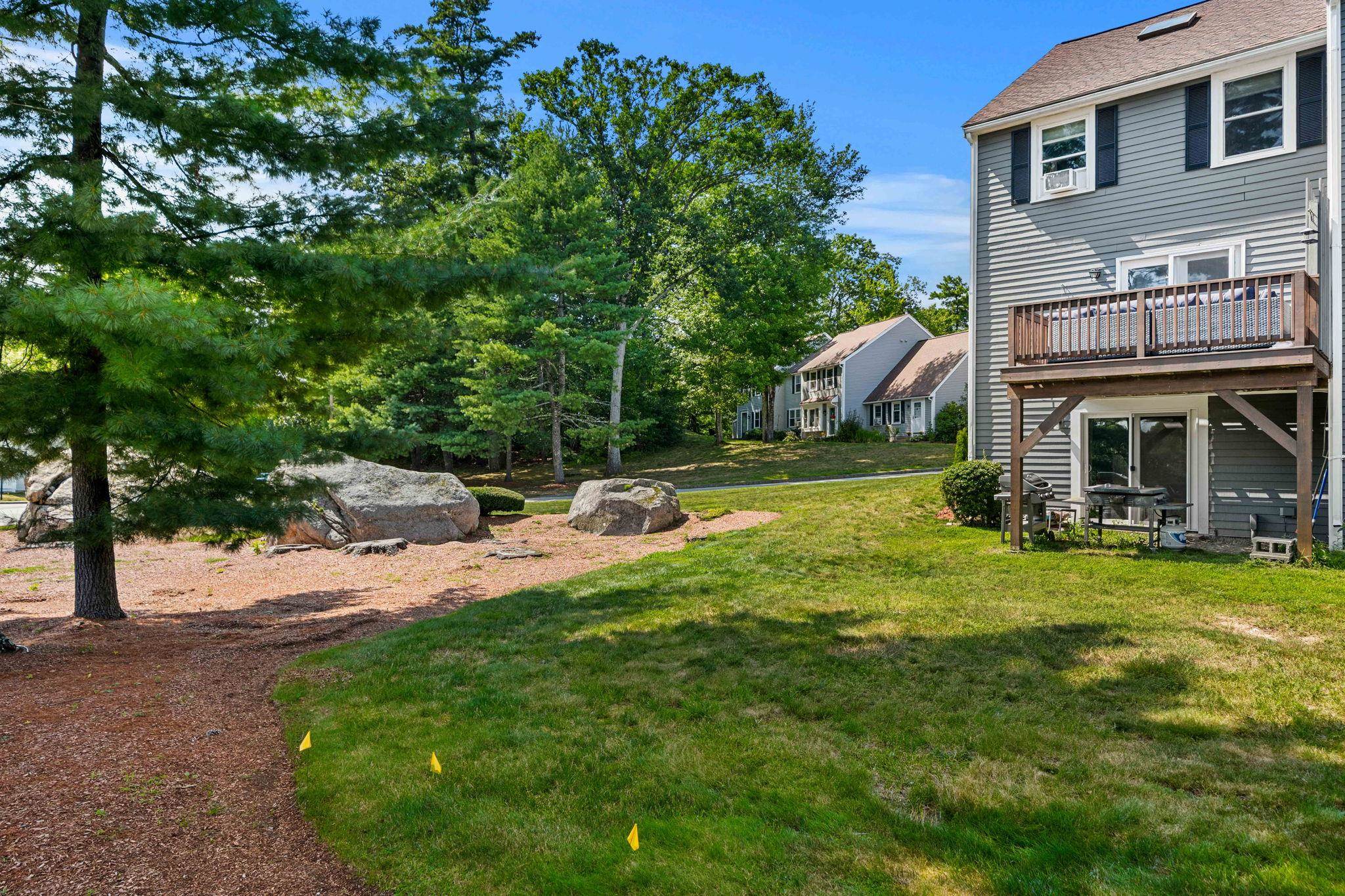 1 Aspen Ln, Merrimack, NH 03054