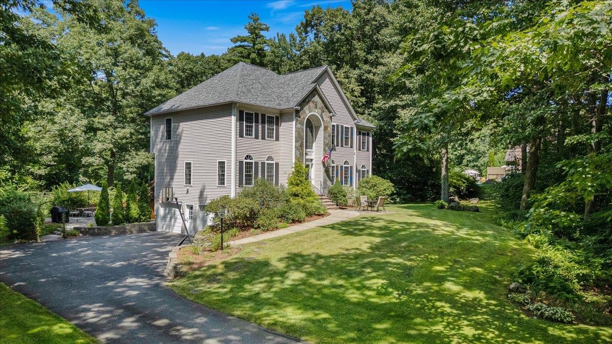 12 Glenwood Rd, Windham, NH 03087-1162