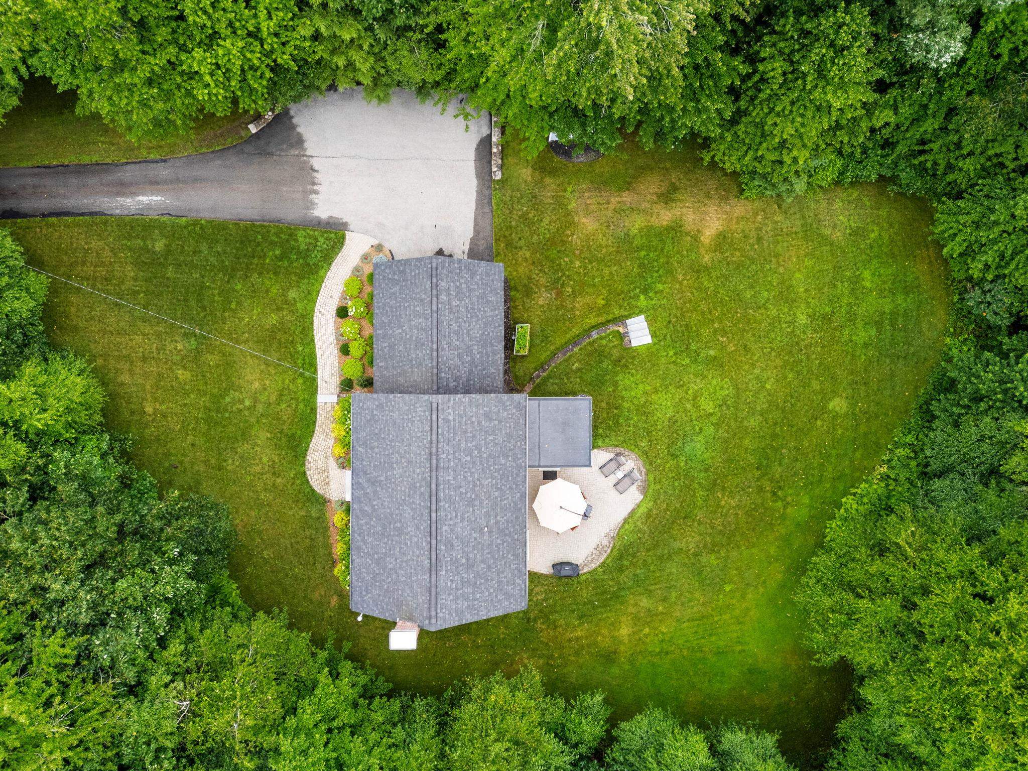 31 Parker Rd, Brookline, NH 03033