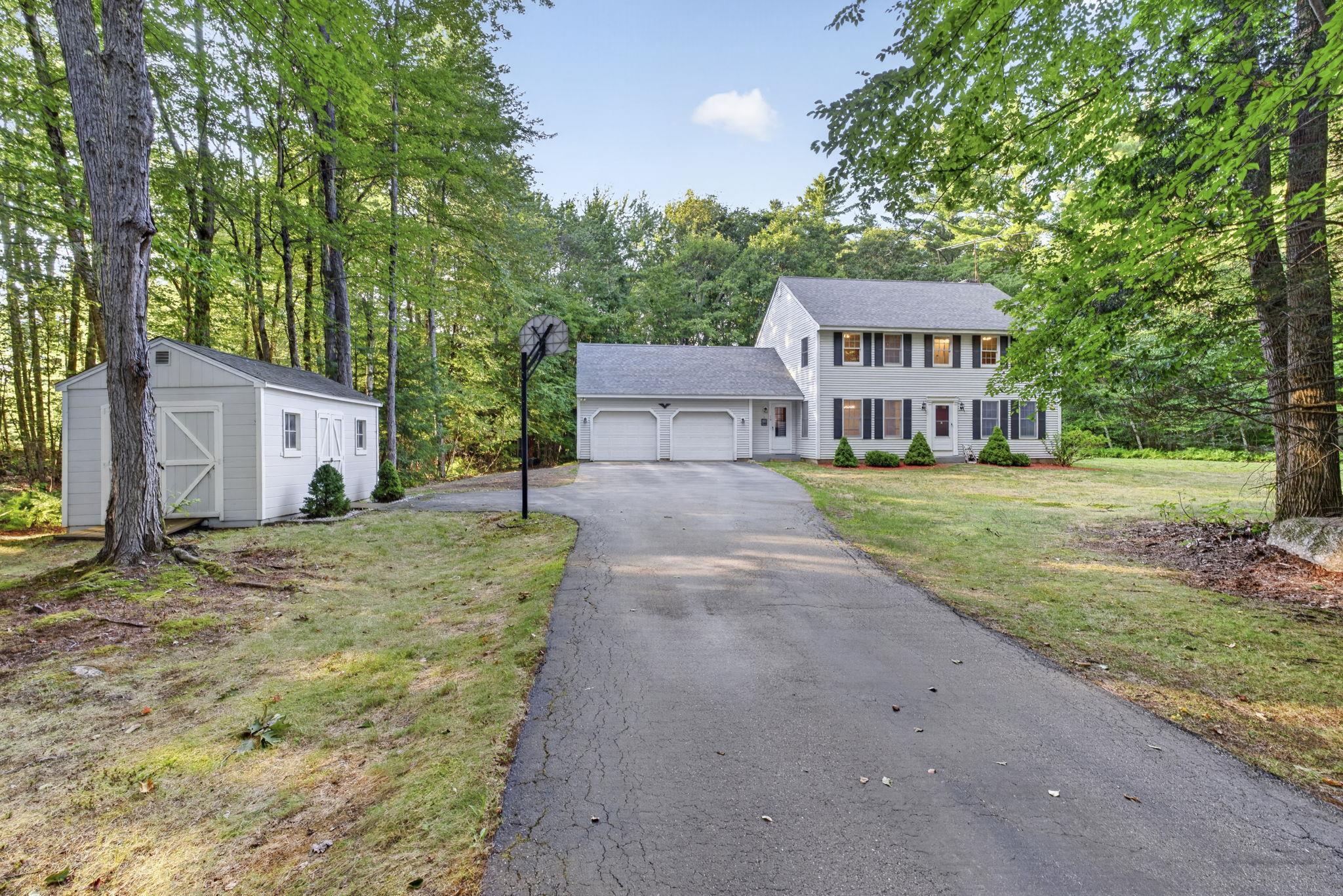 16 Ashlee Dr, Peterborough, NH 03458
