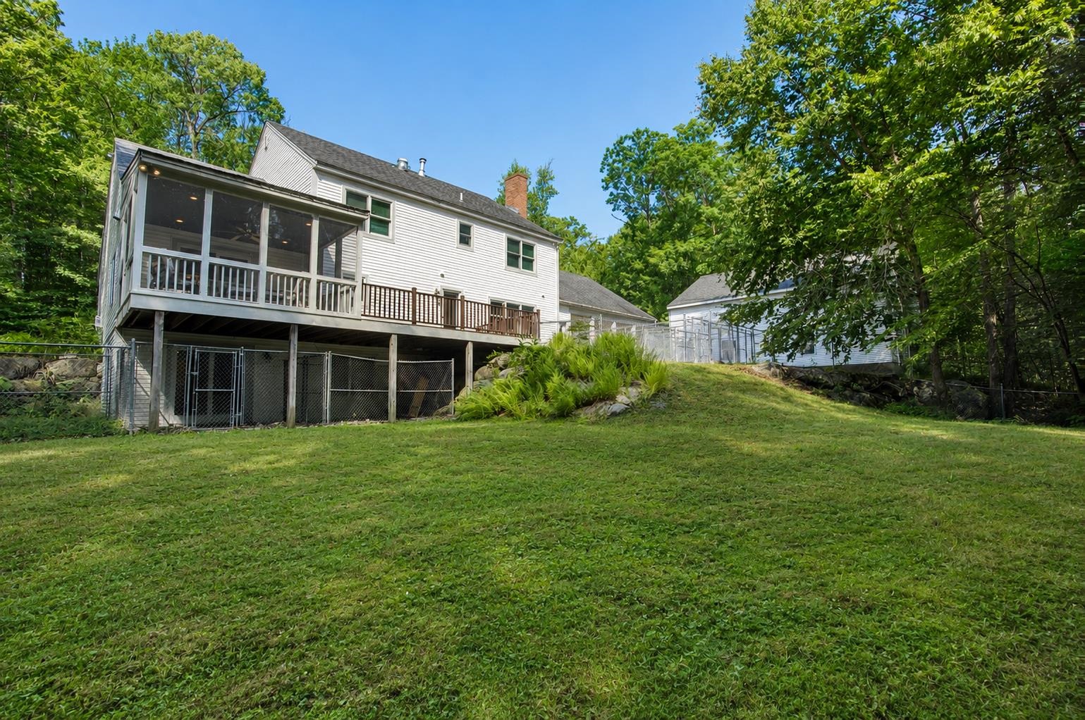 127 Brimstone Corner Rd, Hancock, NH 03449
