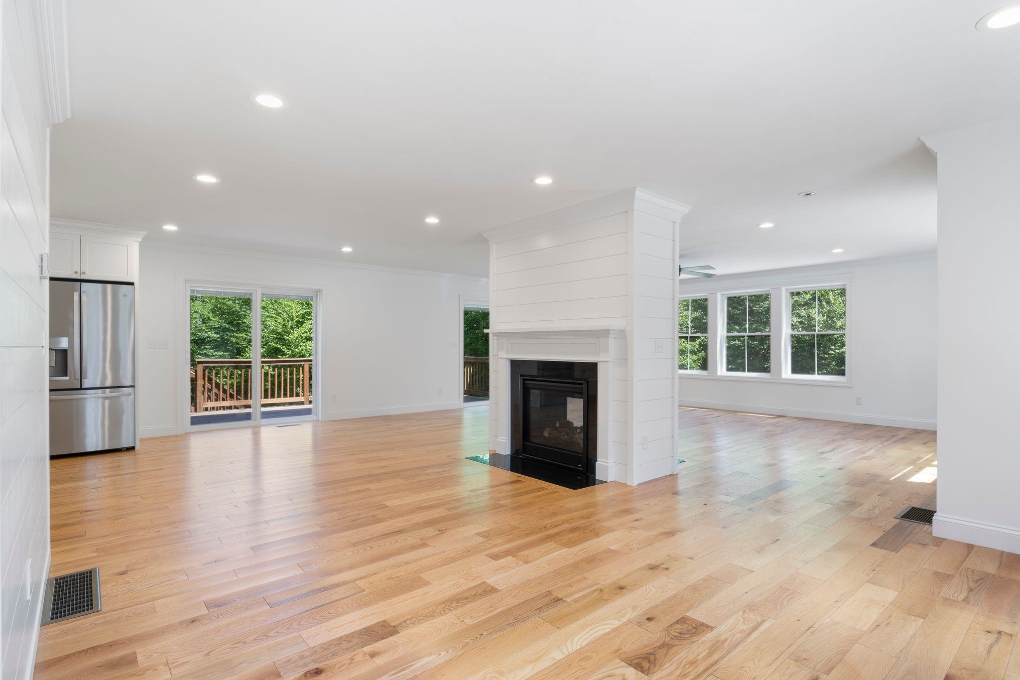 21 Sanborn Rd, Hampton Falls, NH 03844
