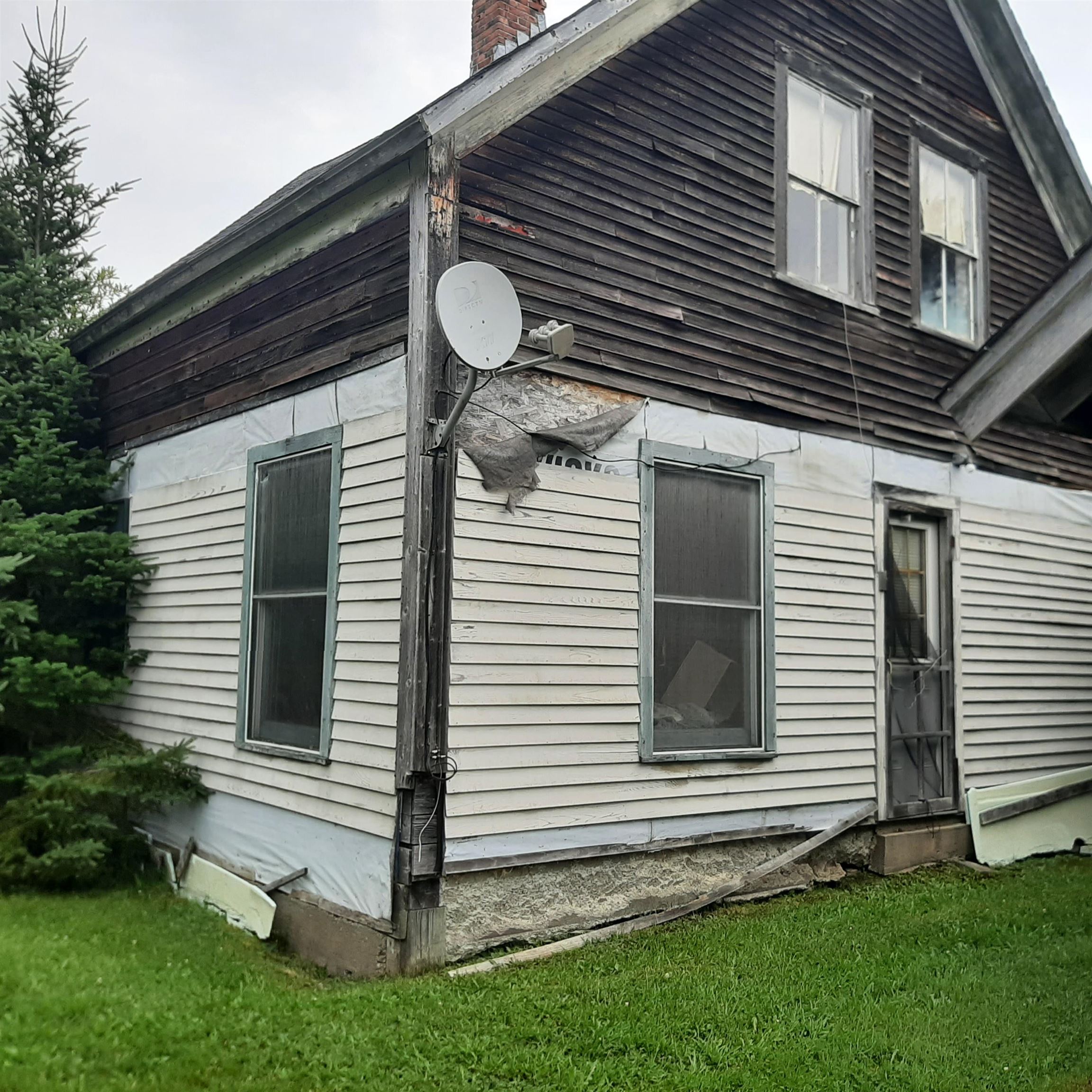 605 Hill Rd, Pittsburg, NH 03592