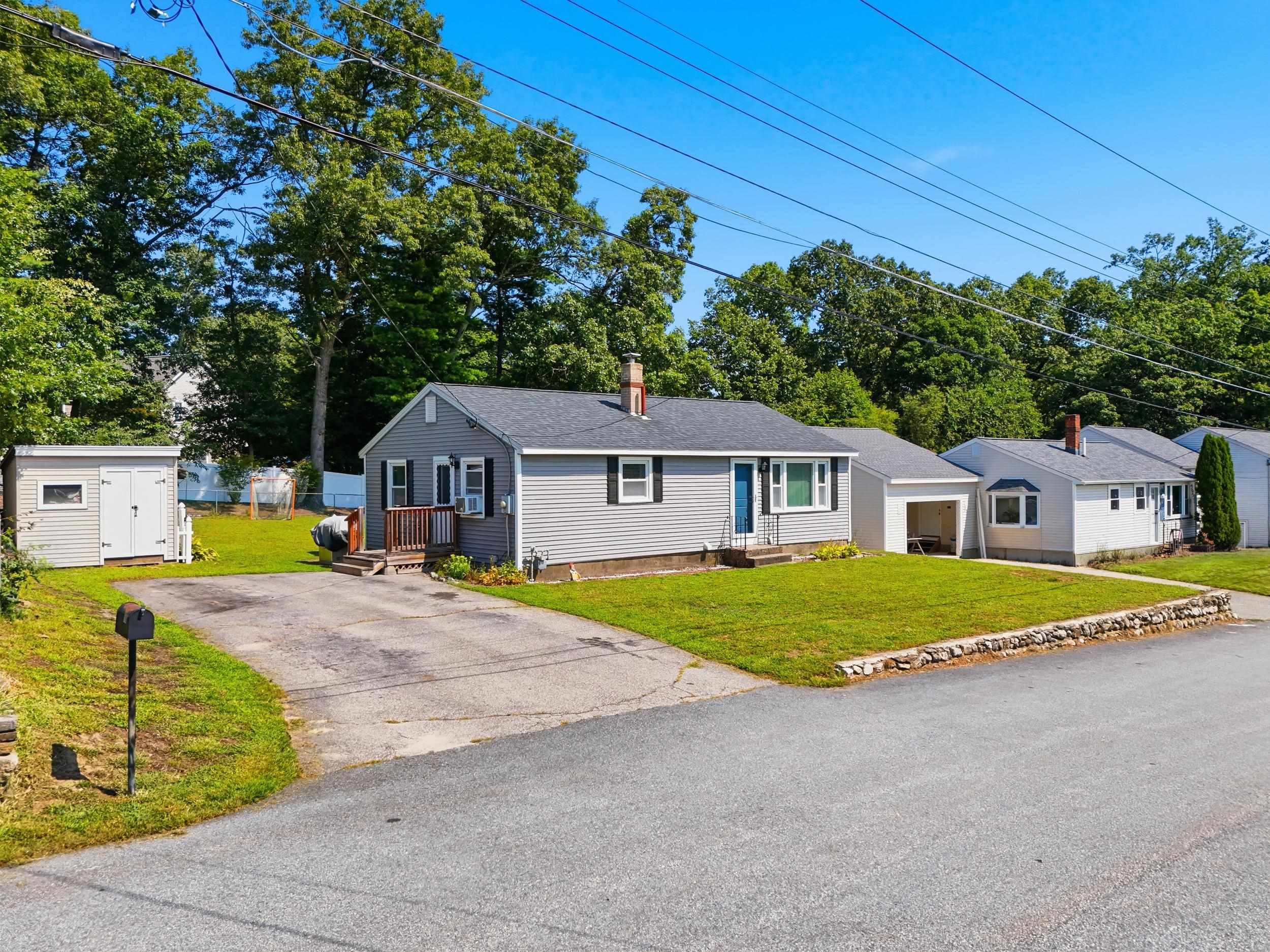 108 Linton St, Nashua, NH 03060