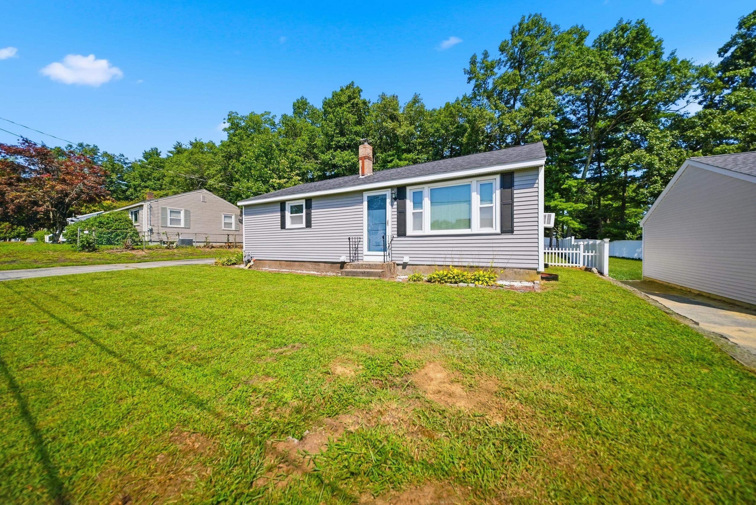 108 Linton St, Nashua, NH 03060