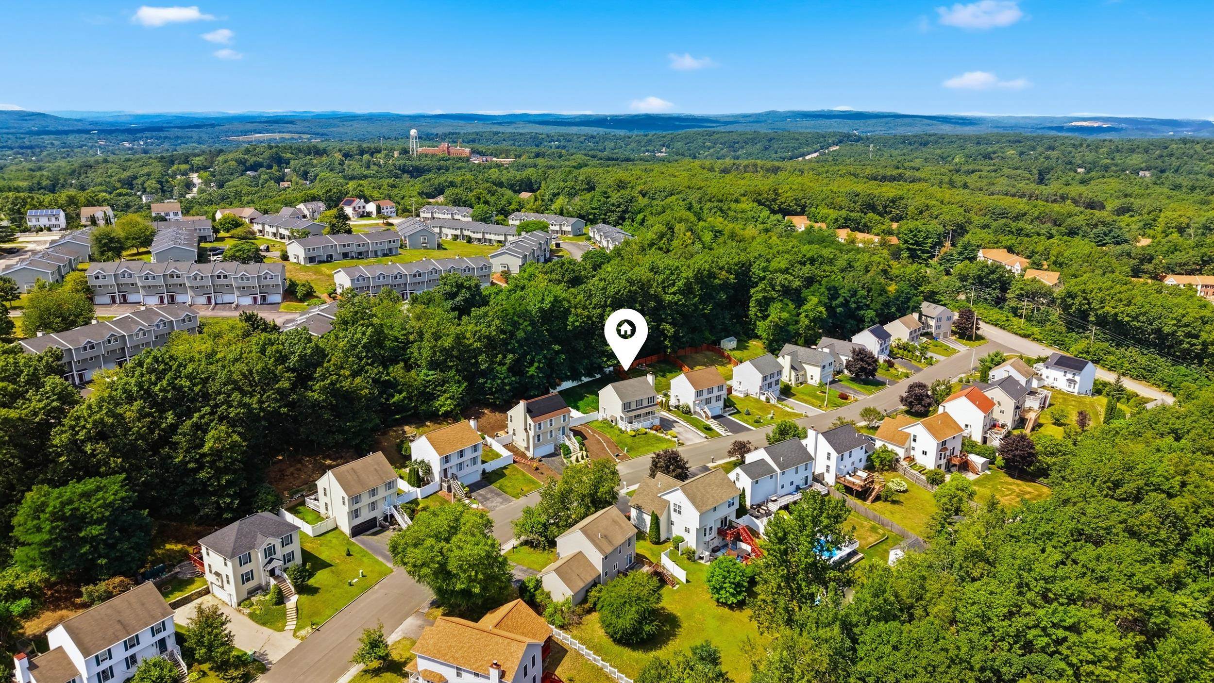 160 Heathrow Ave, Manchester, NH 03104