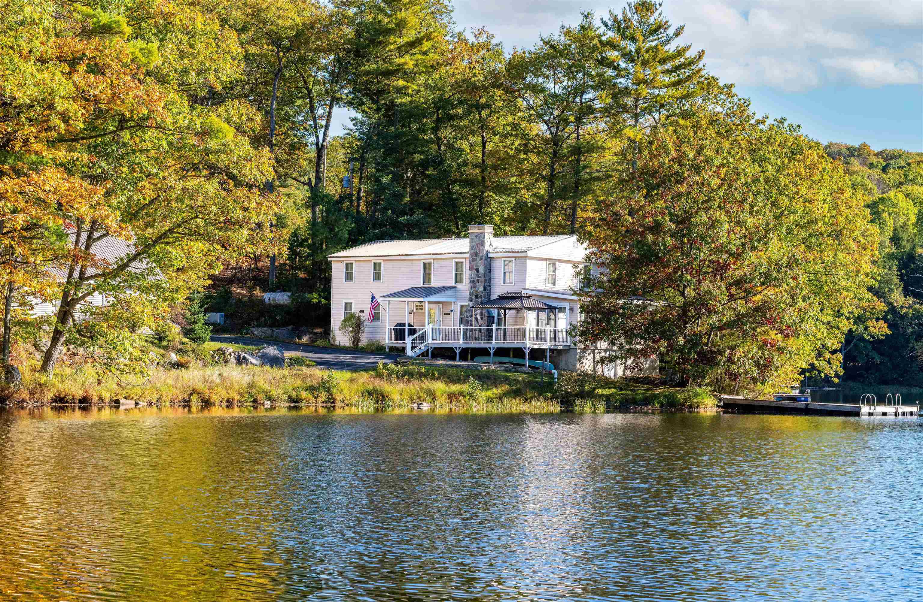 10 Hummingbird Ln, Bath, NH 03740