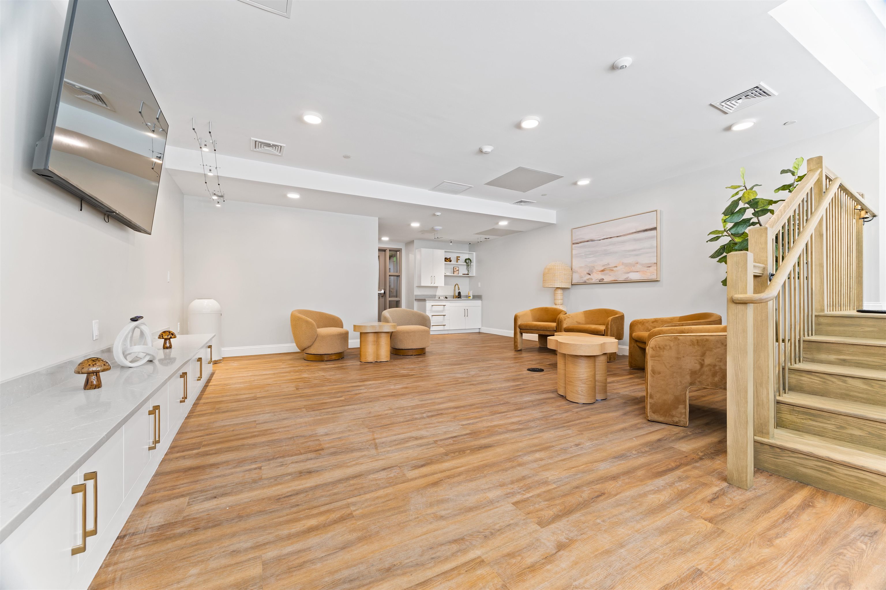99 Foundry Pl #207, Portsmouth, NH 03801