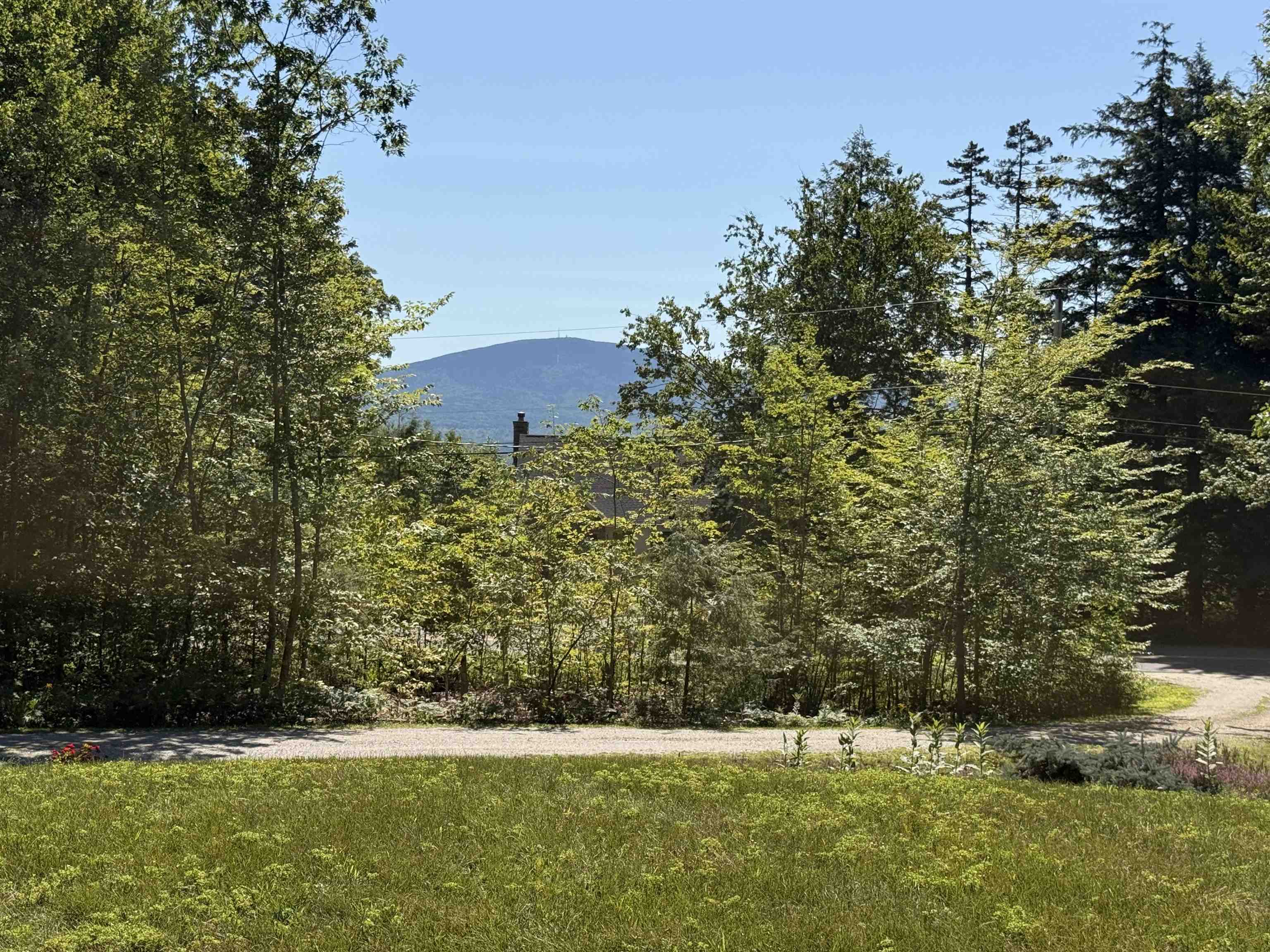 81 Hall Farm Rd, New London, NH 03257