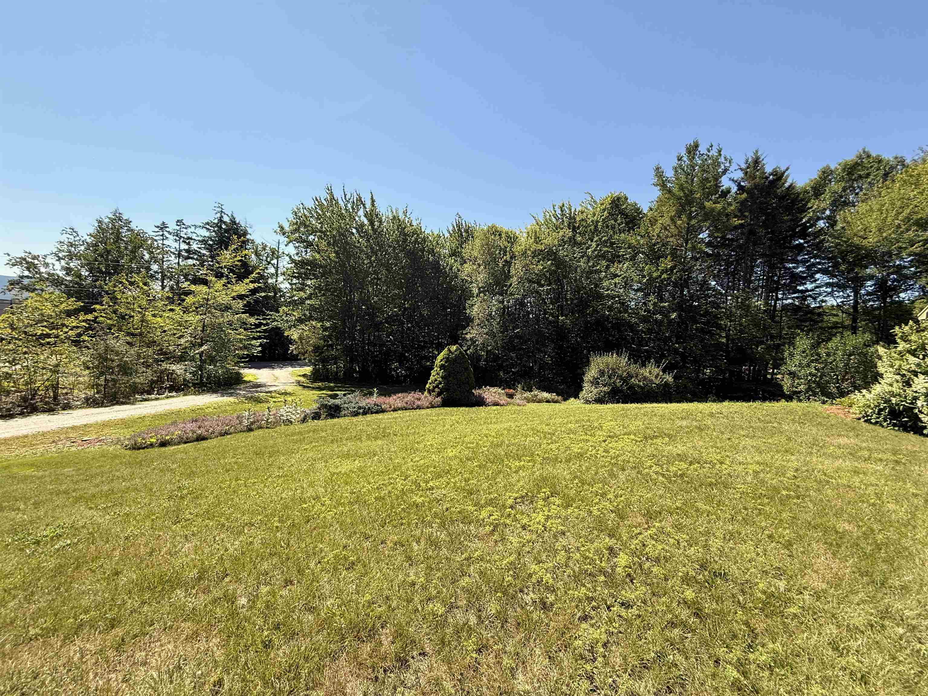 81 Hall Farm Rd, New London, NH 03257