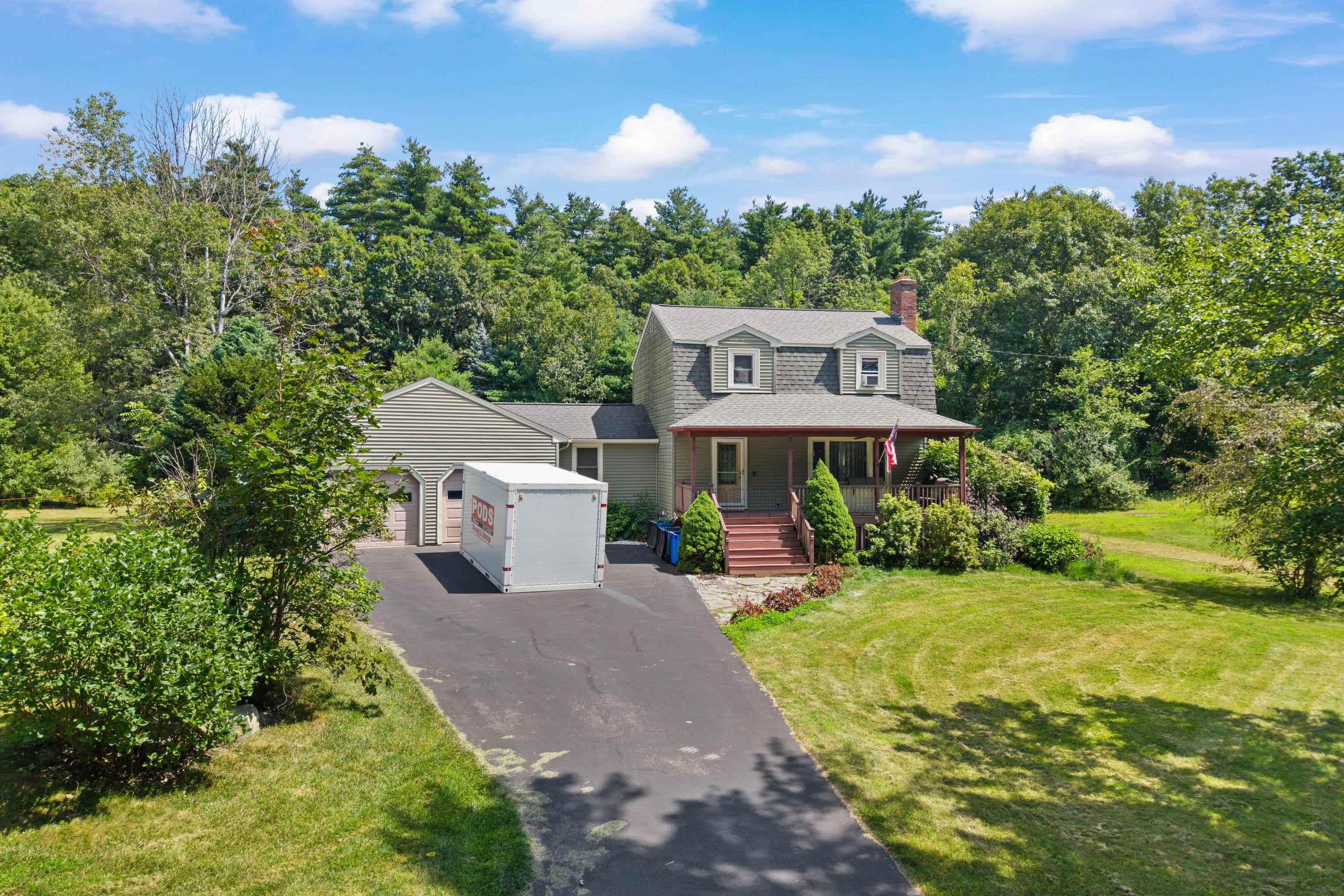 4 Homestead Dr, Derry, NH 03038