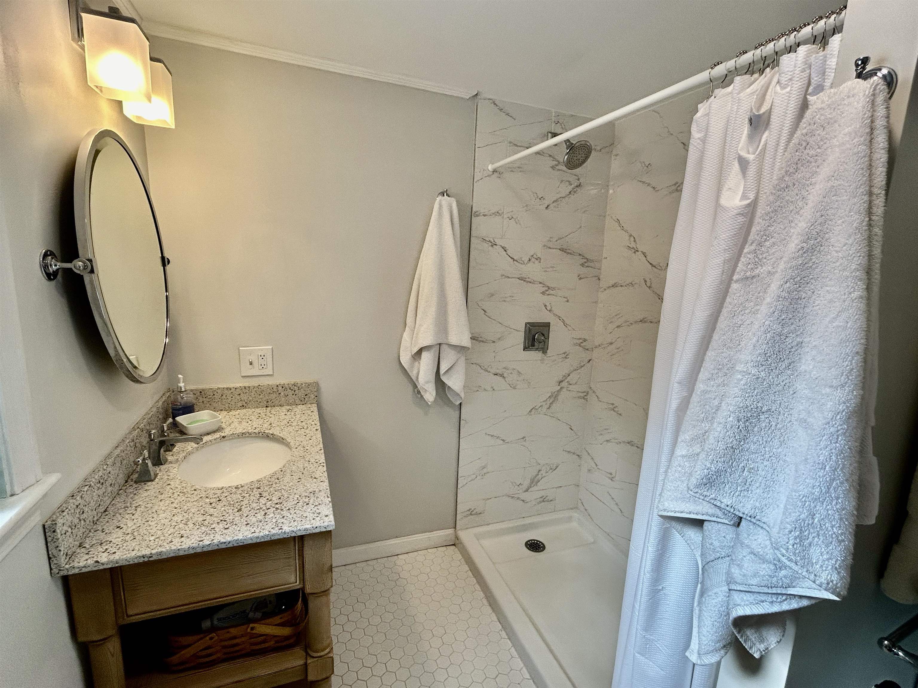 82 Greenes Basin Rd, Moultonborough, NH 03254