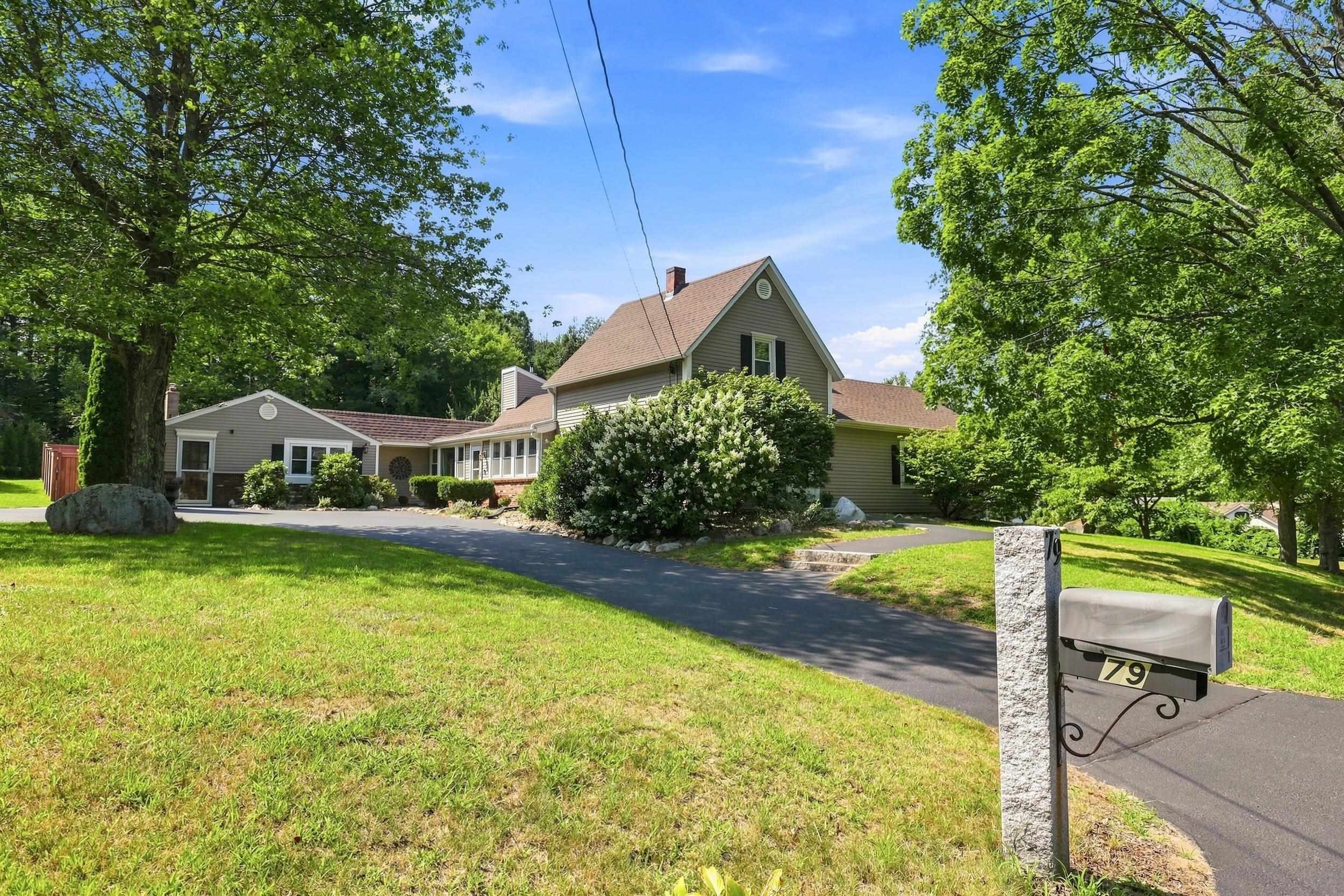 79 Dearborn Rd, Auburn, NH 03032