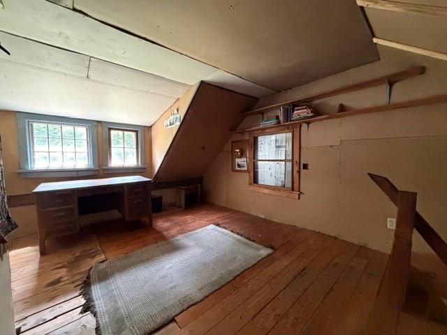 34 Blake Rd, Weare, NH 03281