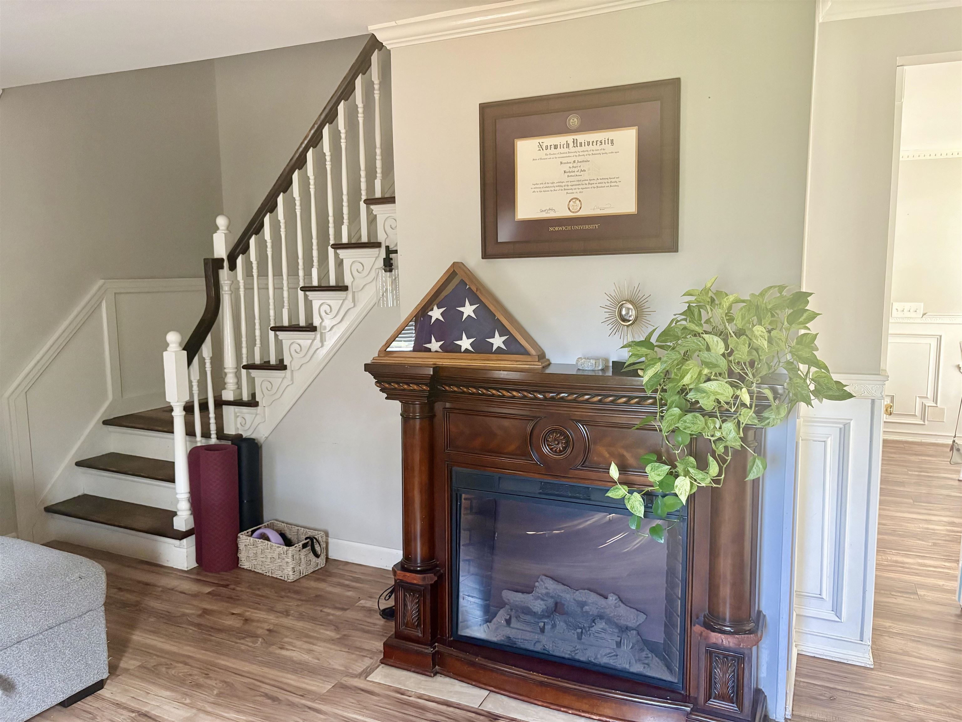 Electric Fireplace 25997180