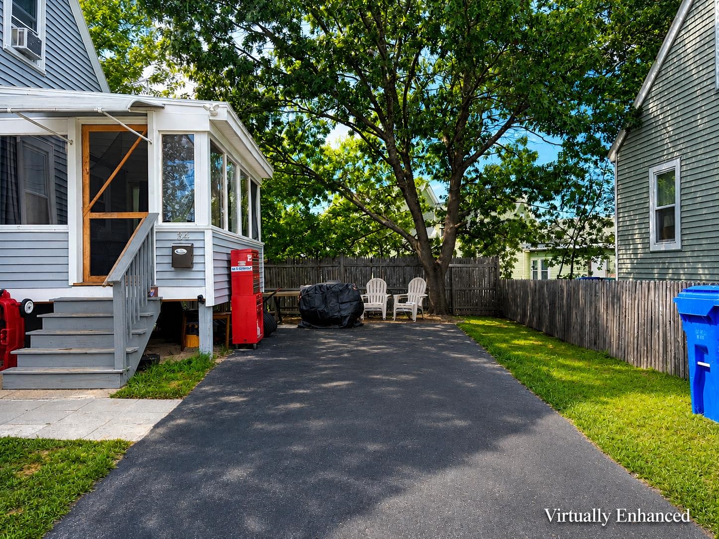 34 Alpheus St, Manchester, NH 03103