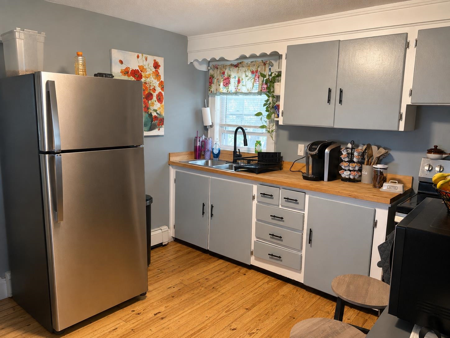 34 Alpheus St, Manchester, NH 03103