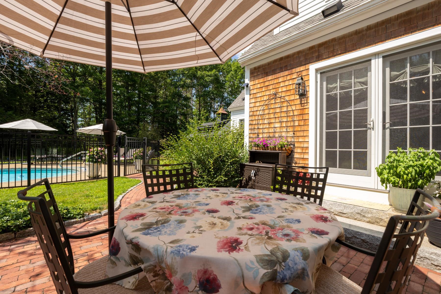 1539 Province Rd, Strafford, NH 03884