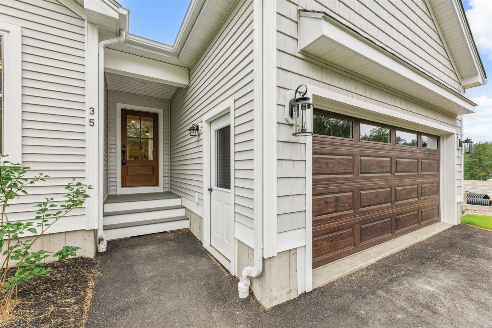 27 Willow Ln, Rindge, NH 03461