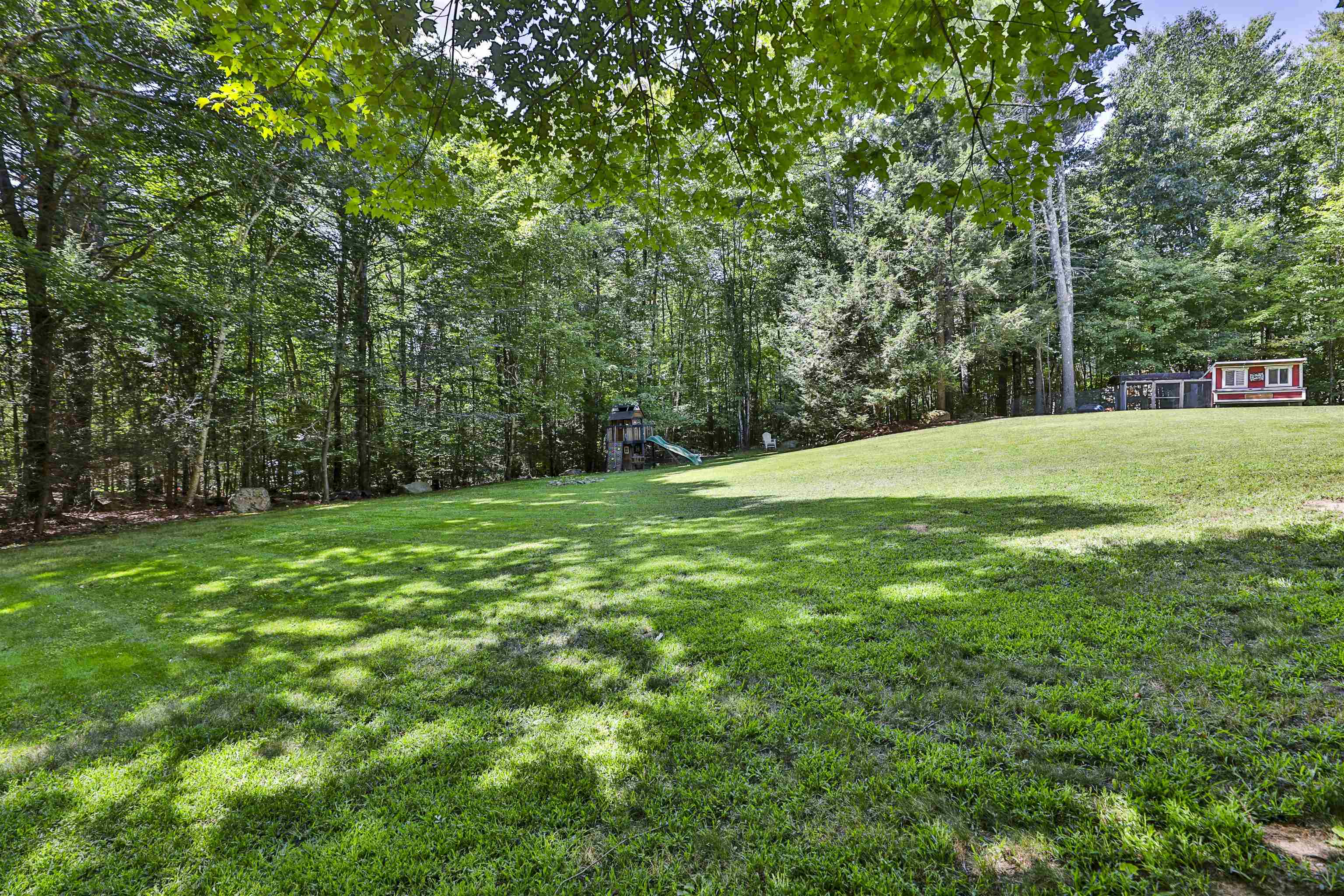 32 Serenitas Ln, Goffstown, NH 03045