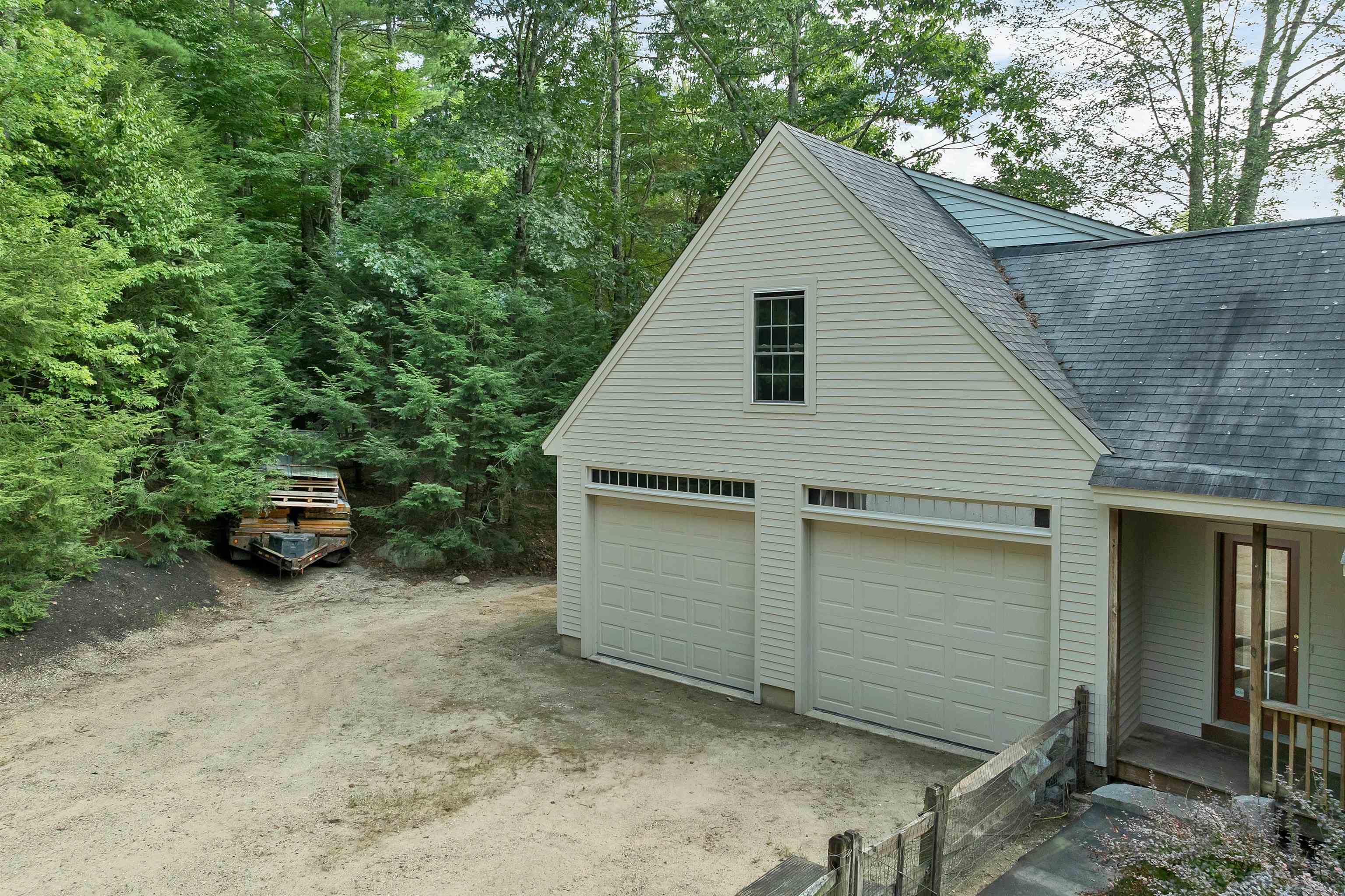 26 Country View Dr, Raymond, NH 03077