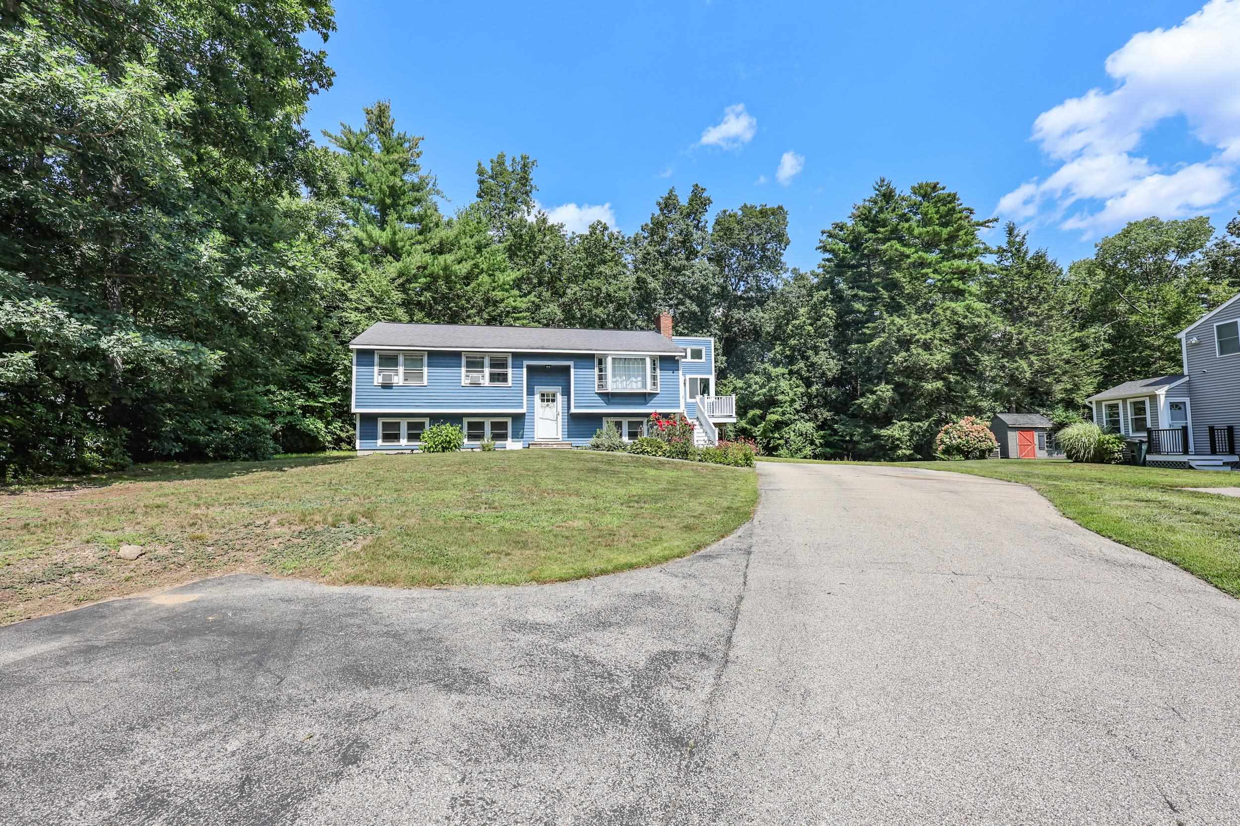 13 Cole Rd, Derry, NH 03038