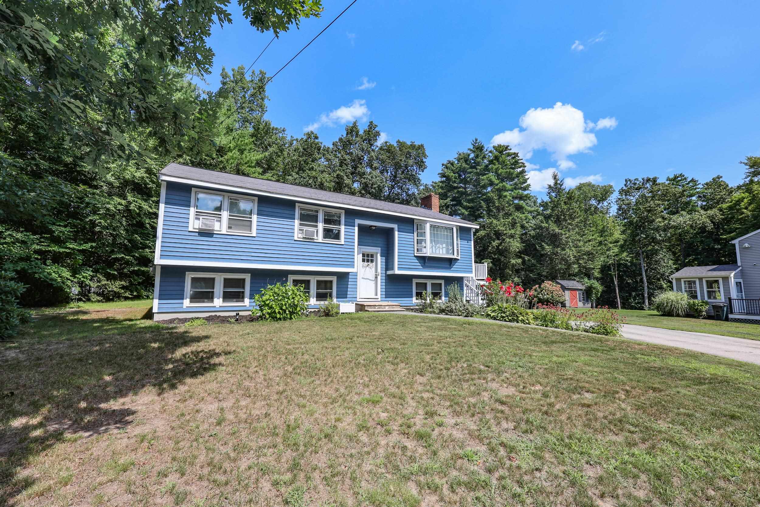 13 Cole Rd, Derry, NH 03038