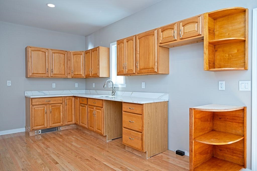 8 Courtland St, Farmington, NH 03835