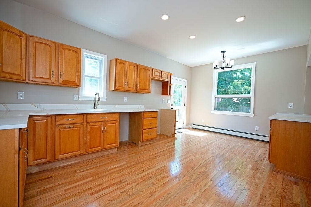 8 Courtland St, Farmington, NH 03835