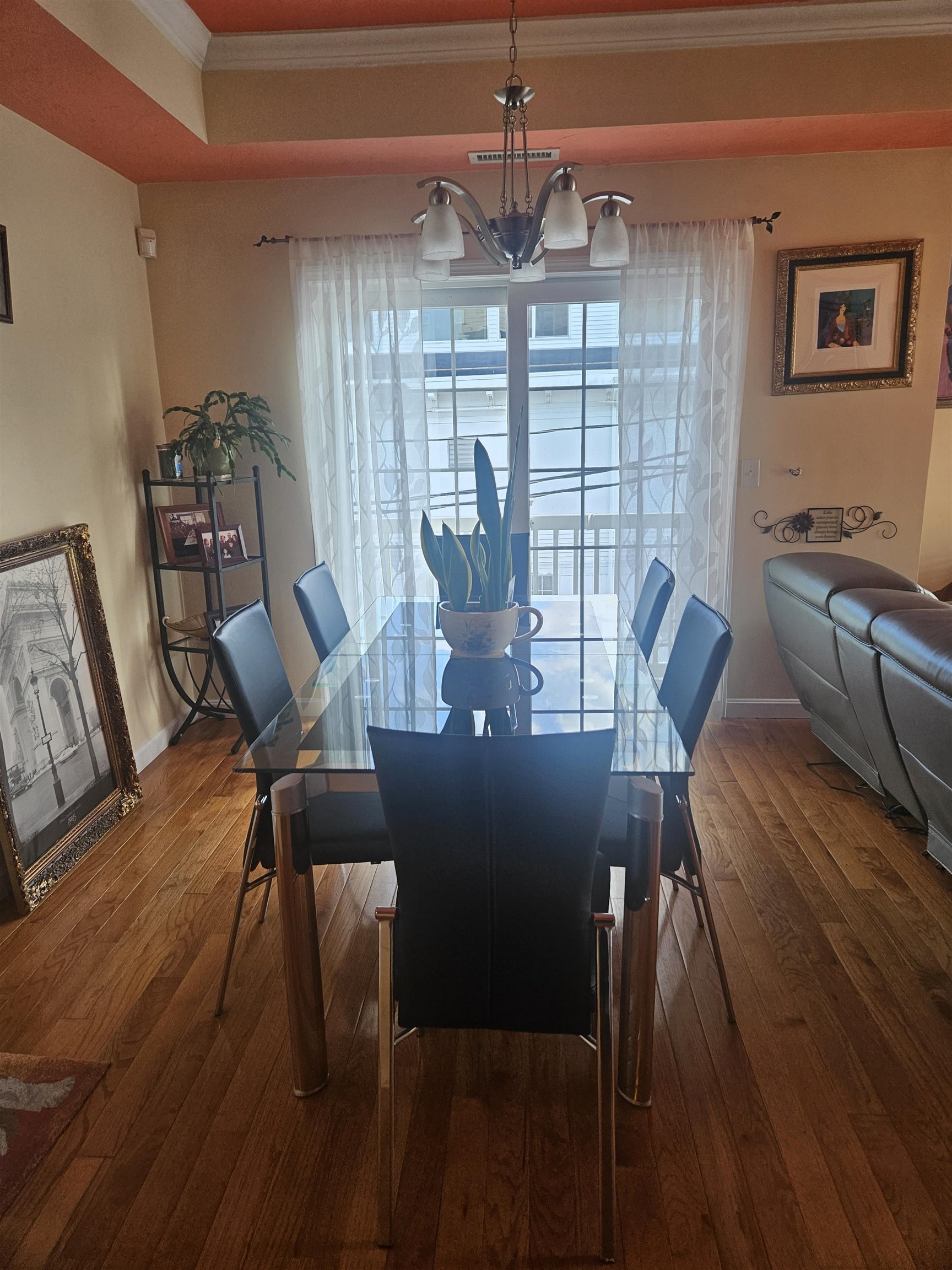 Photo 16 of 36