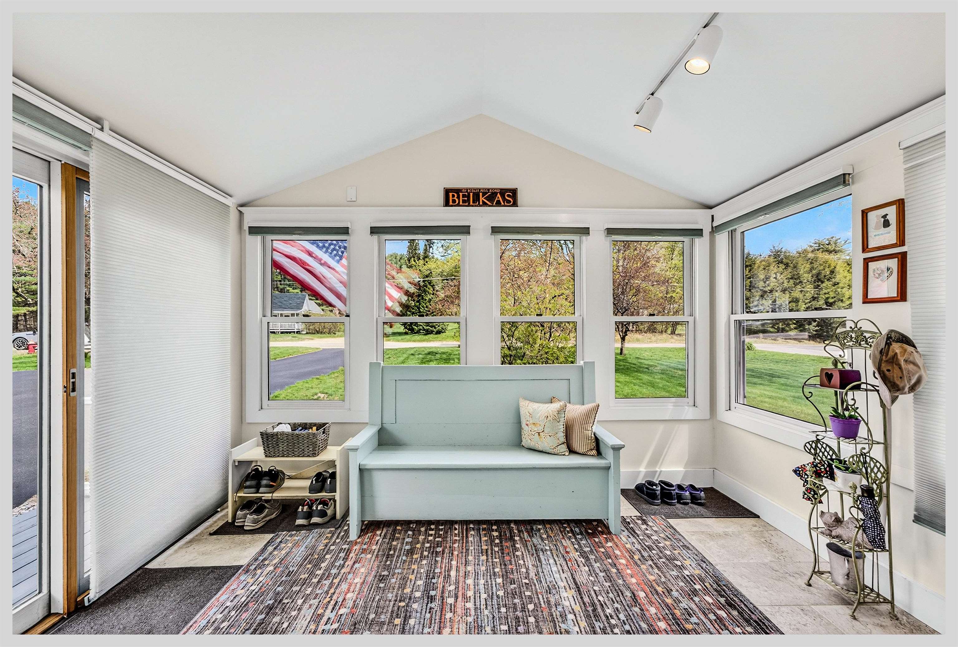 49 Beech Hill Rd, Plymouth, NH 03264