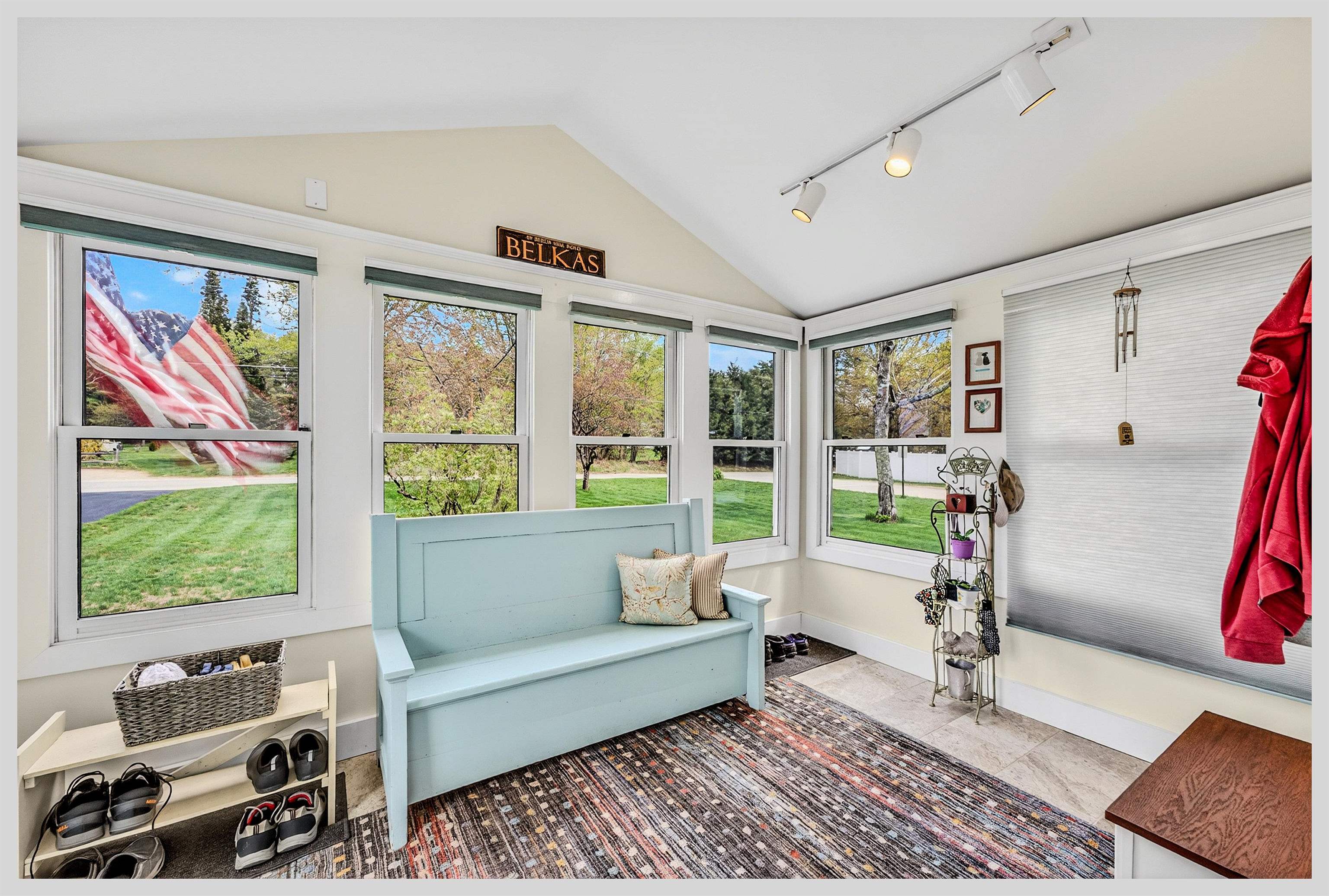 49 Beech Hill Rd, Plymouth, NH 03264