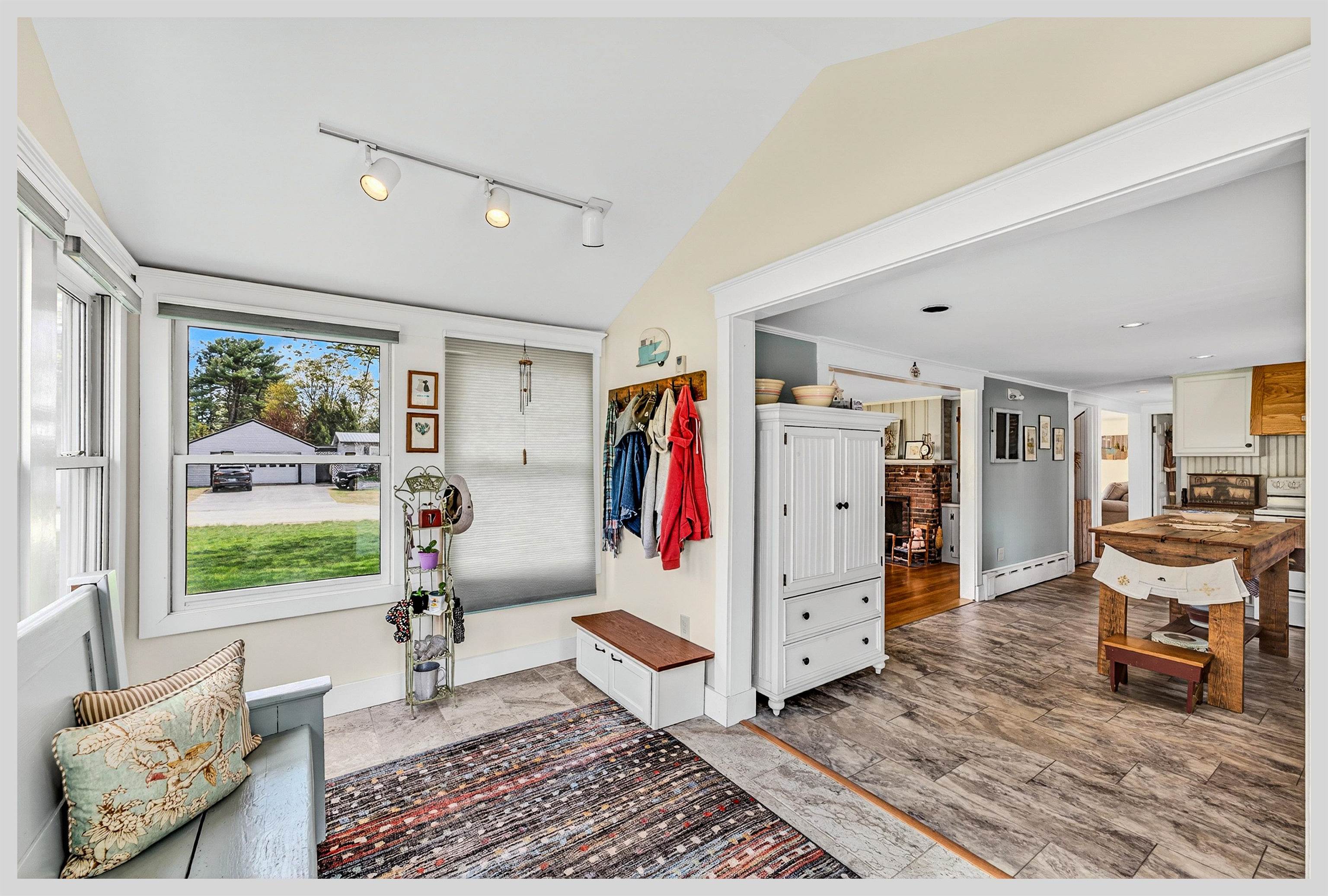 49 Beech Hill Rd, Plymouth, NH 03264
